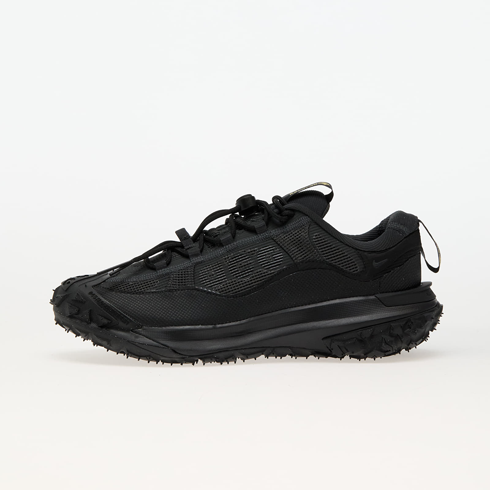 Men s sneakers and shoes Nike Acg Mountain Fly 2 Low Gore Tex Dk Smoke Grey Black Black Anthracite Queens