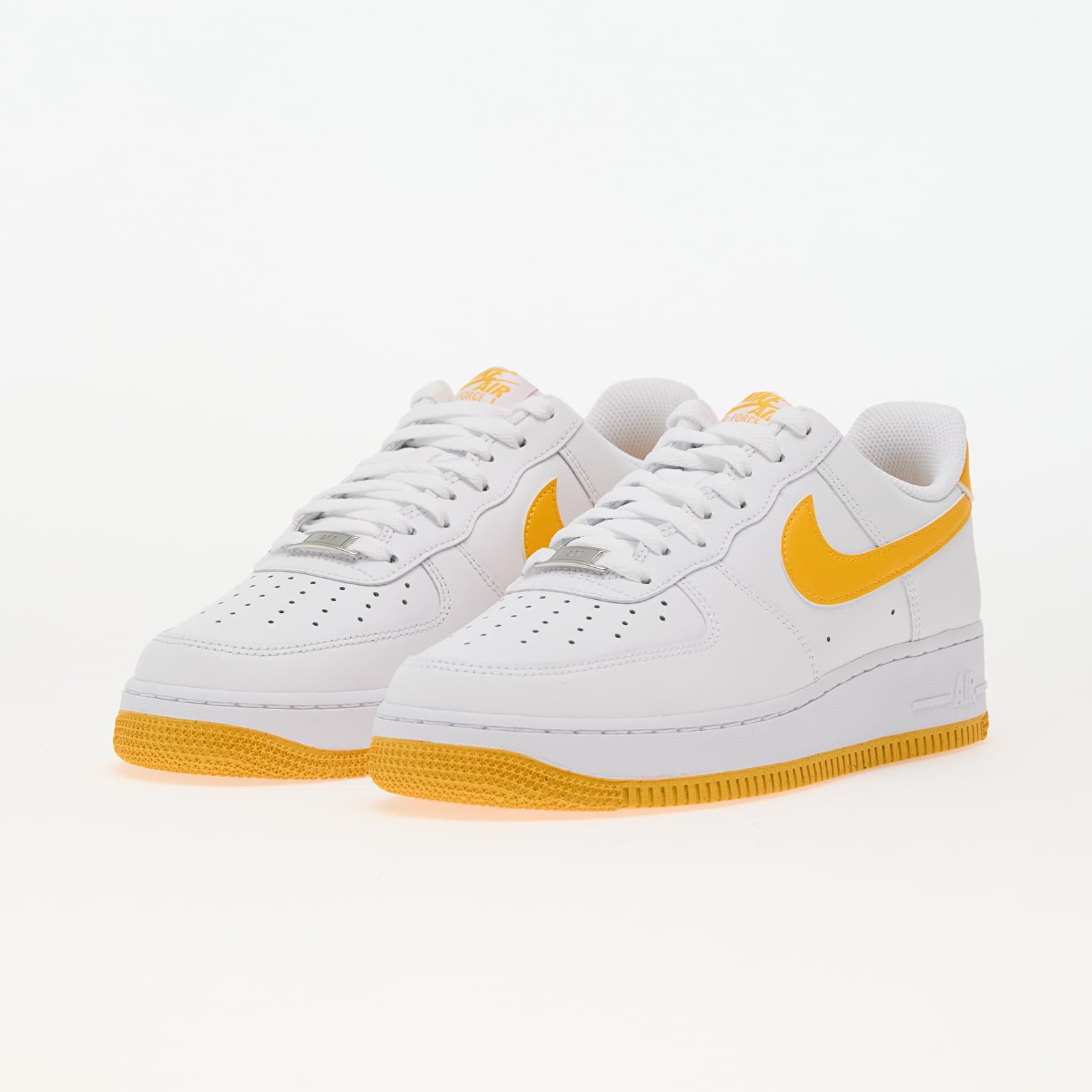 Turnschuhe und Schuhe für Männer Nike Air Force 1 '07 White/ University Gold-White