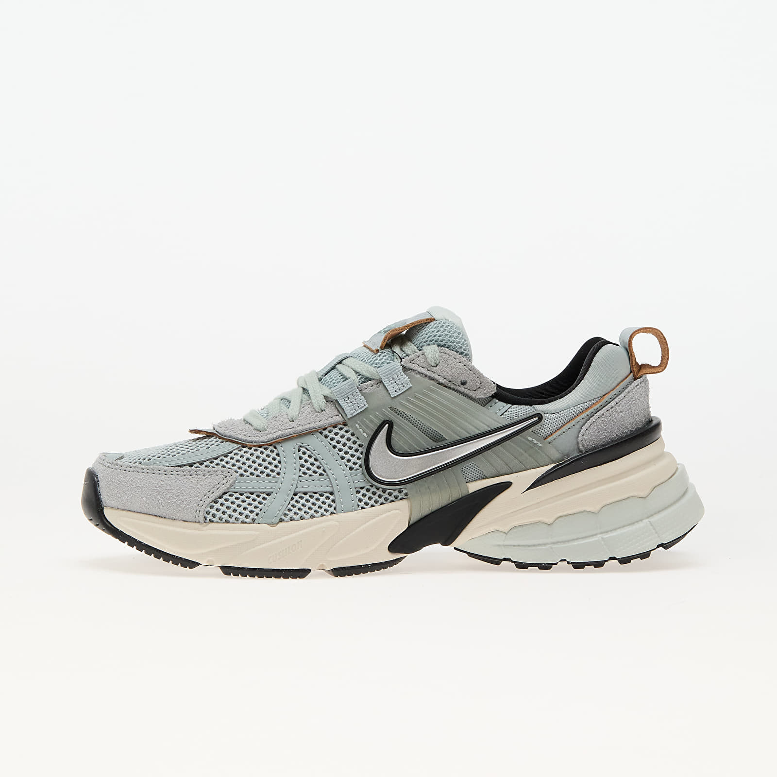 Tenisky Nike W V2K Run Light Pumice/ Chrome-Lt Orewood Brn-Black EUR 36