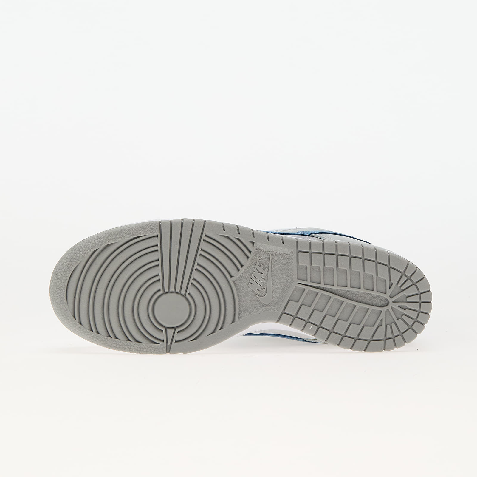Men's sneakers and shoes Nike Dunk Low Metallic Silver/ Aegean Storm