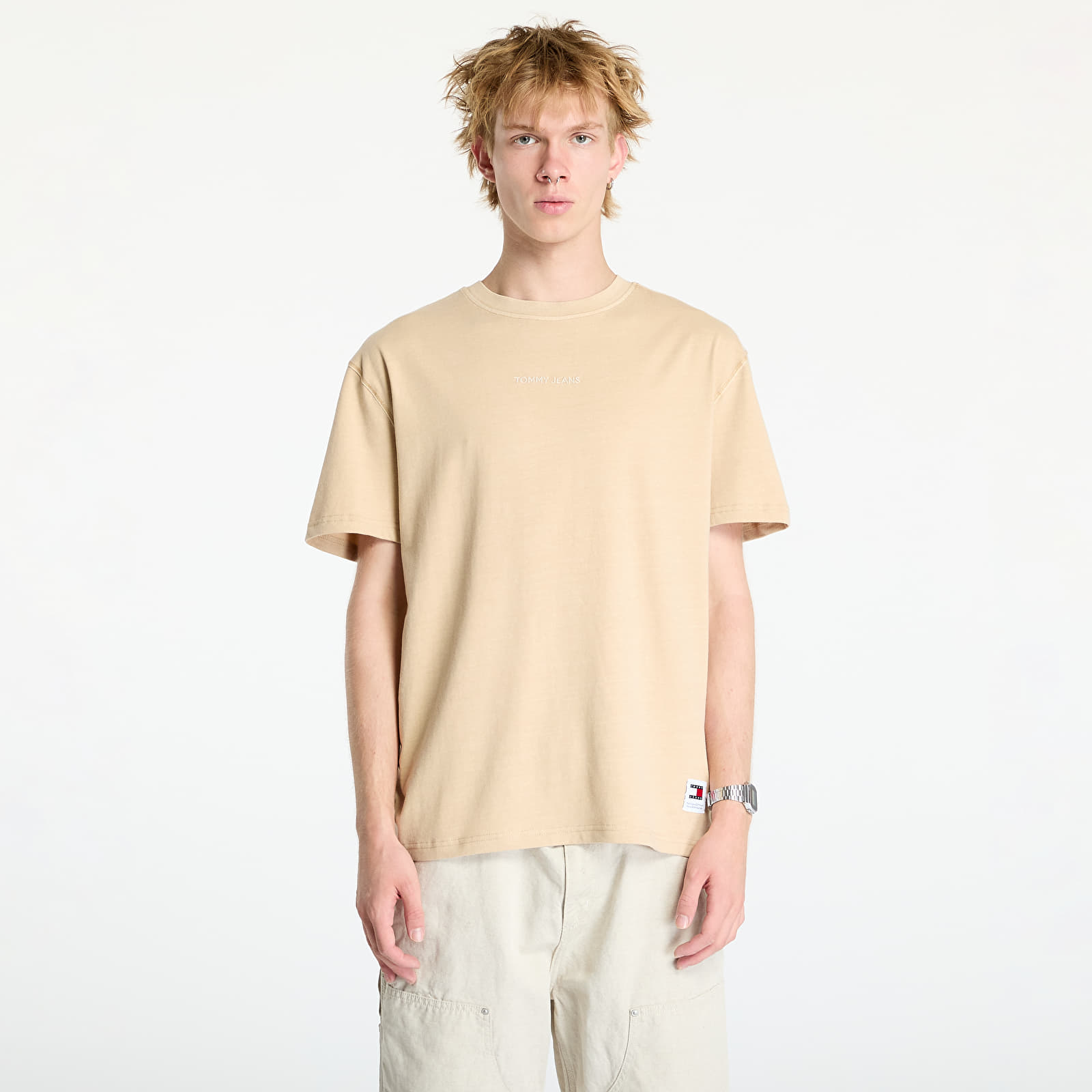Men's T-shirts Tommy Jeans Regular Classic Tee Beige