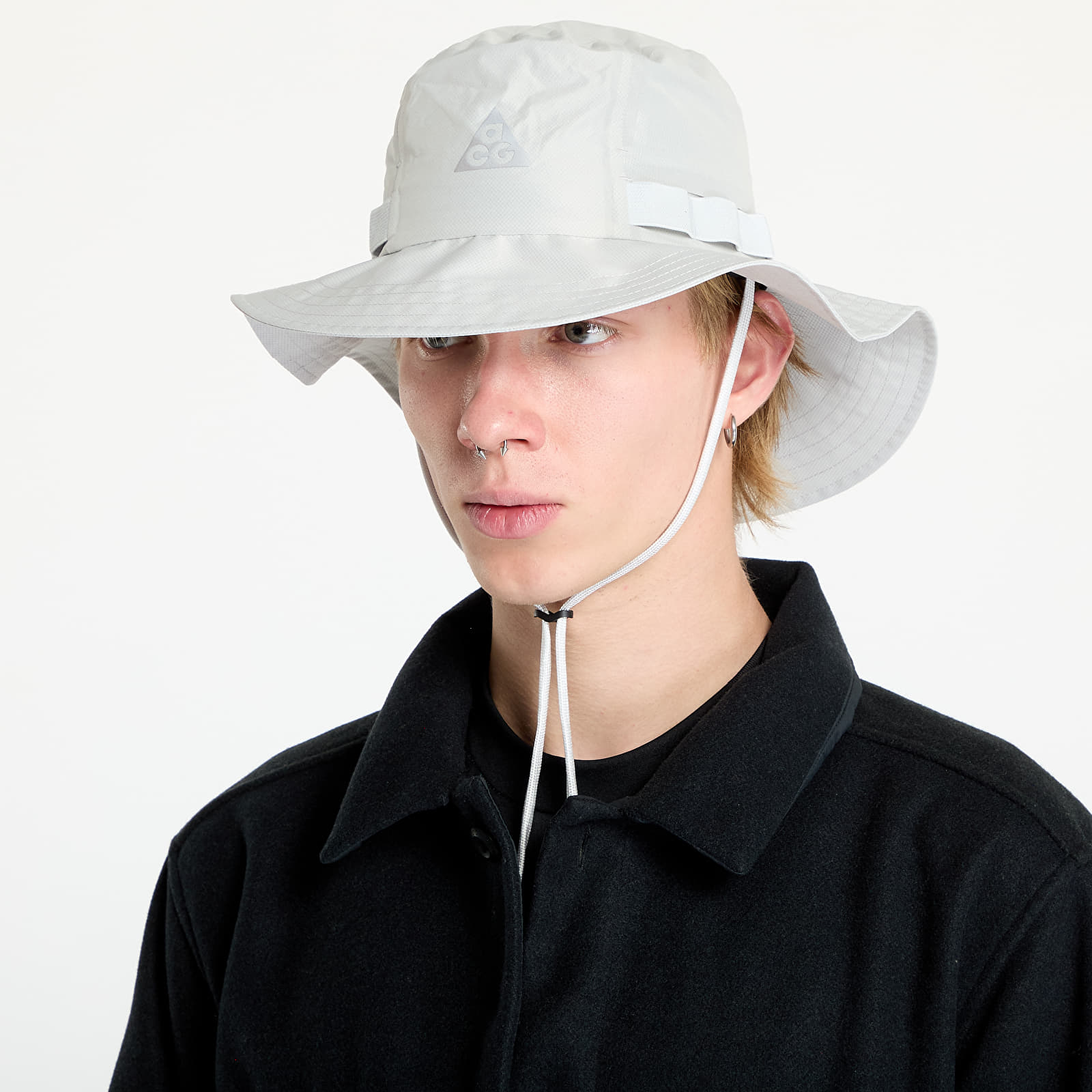 Hüte Nike Apex Storm-FIT Bucket Hat Photon Dust/ Reflective Silver
