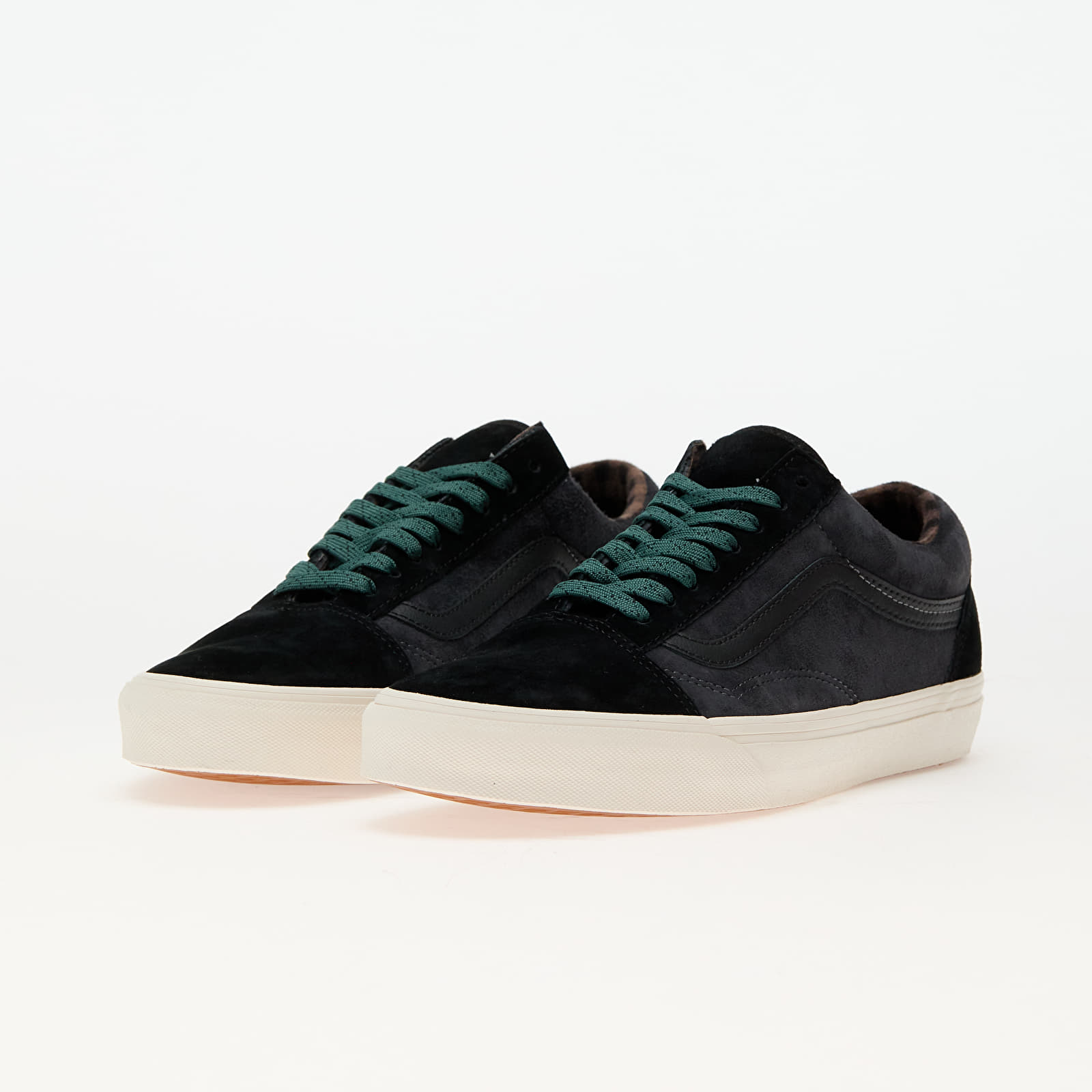 Vans pig suede black hot sale