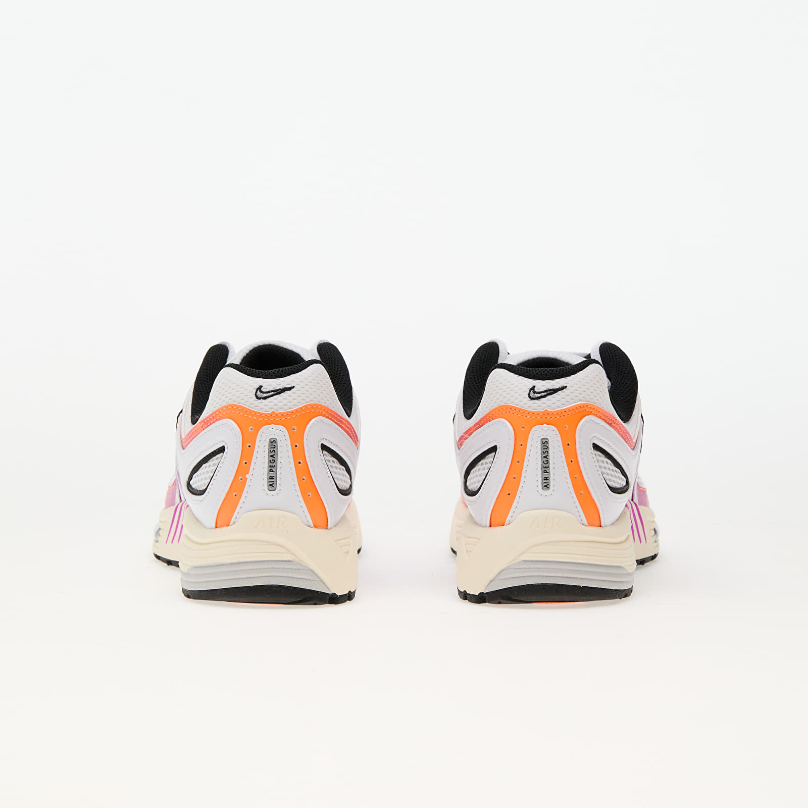 Мужская обувь Nike Air Pegasus 2005 White/ Chrome-Total Orange-Hyper Violet