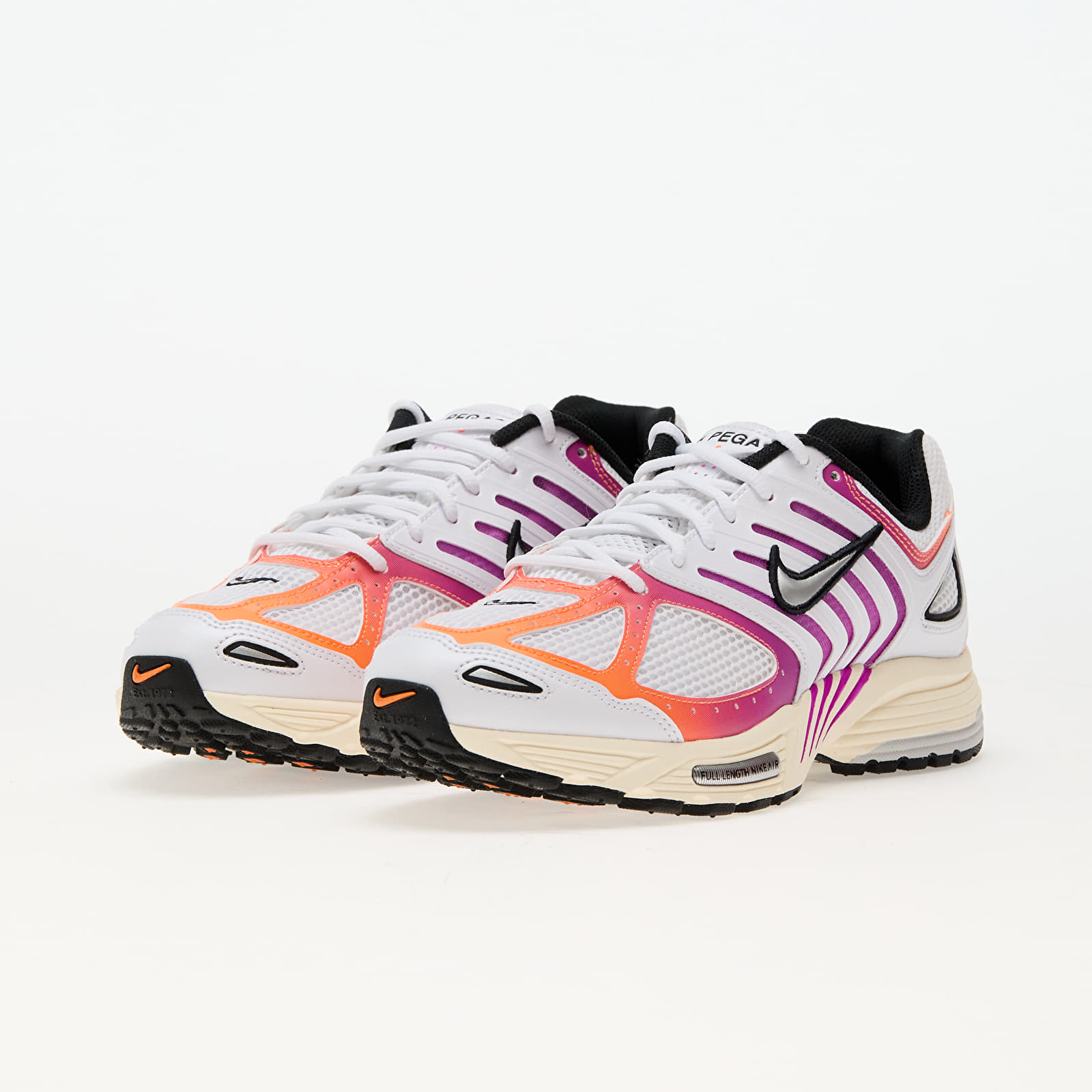 Мужская обувь Nike Air Pegasus 2005 White/ Chrome-Total Orange-Hyper Violet