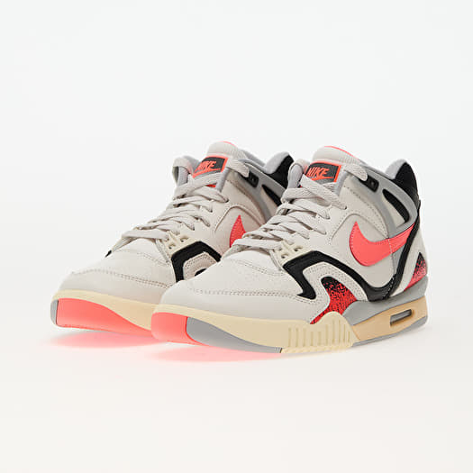 Nike air qns top