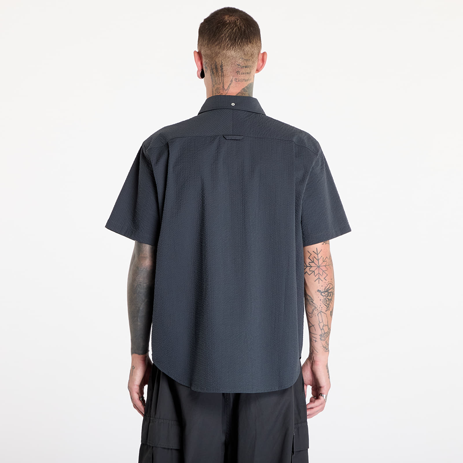 Herren-Hemden Nike Life Men's Short-Sleeve Seersucker Button-Down Shirt Anthracite/ Anthracite