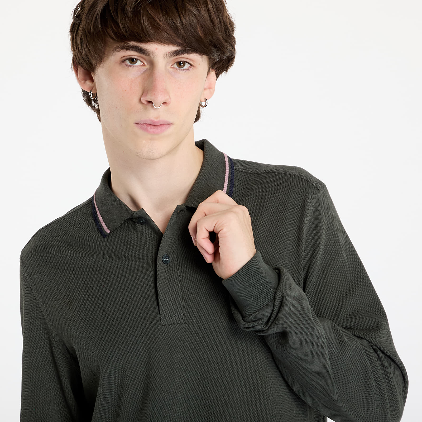 T-shirts FRED PERRY LS Twin Tipped Shirt Field Green/ Dark Pink/ Navy