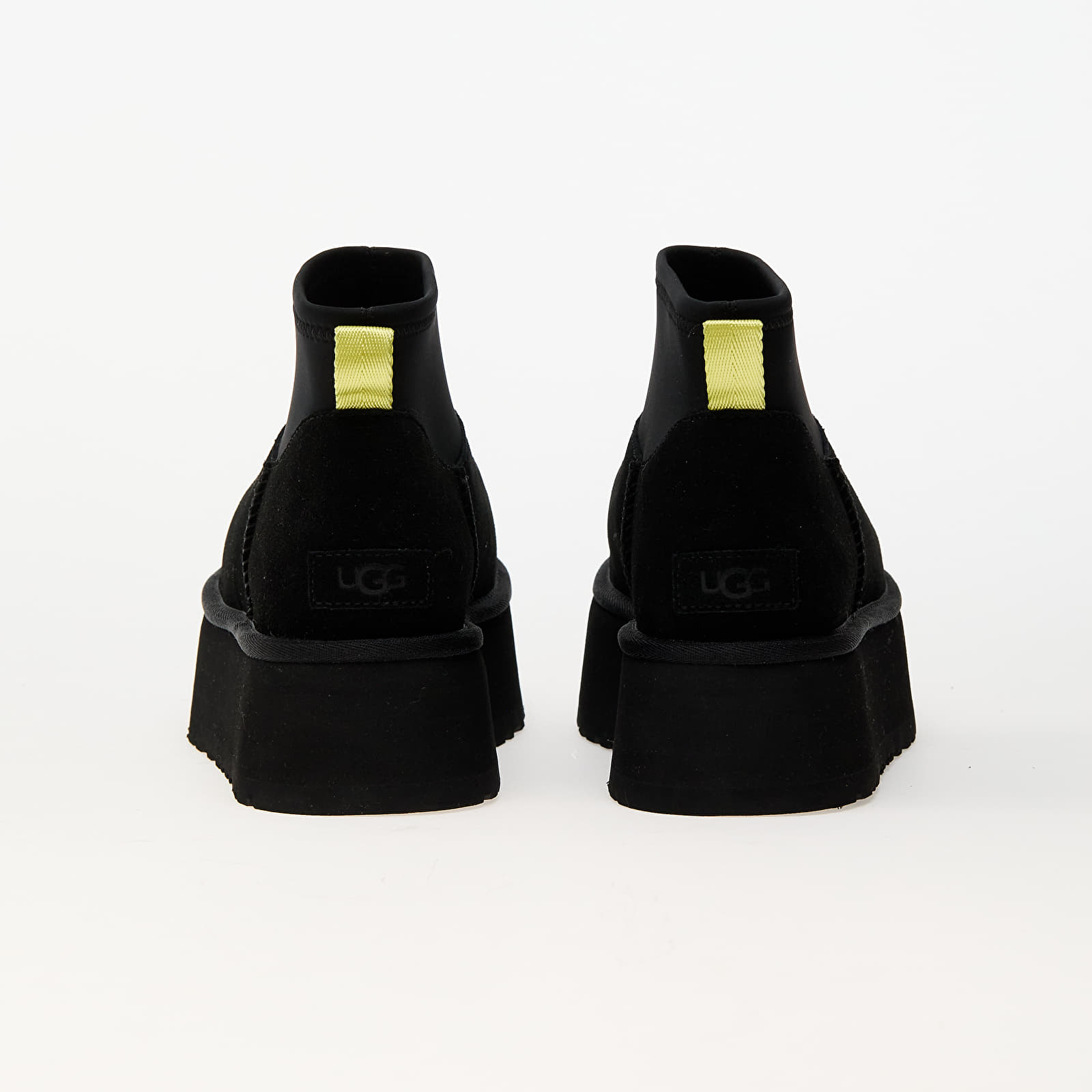 Naiste tossud ja kingad UGG W Classic Mini Dipper Black