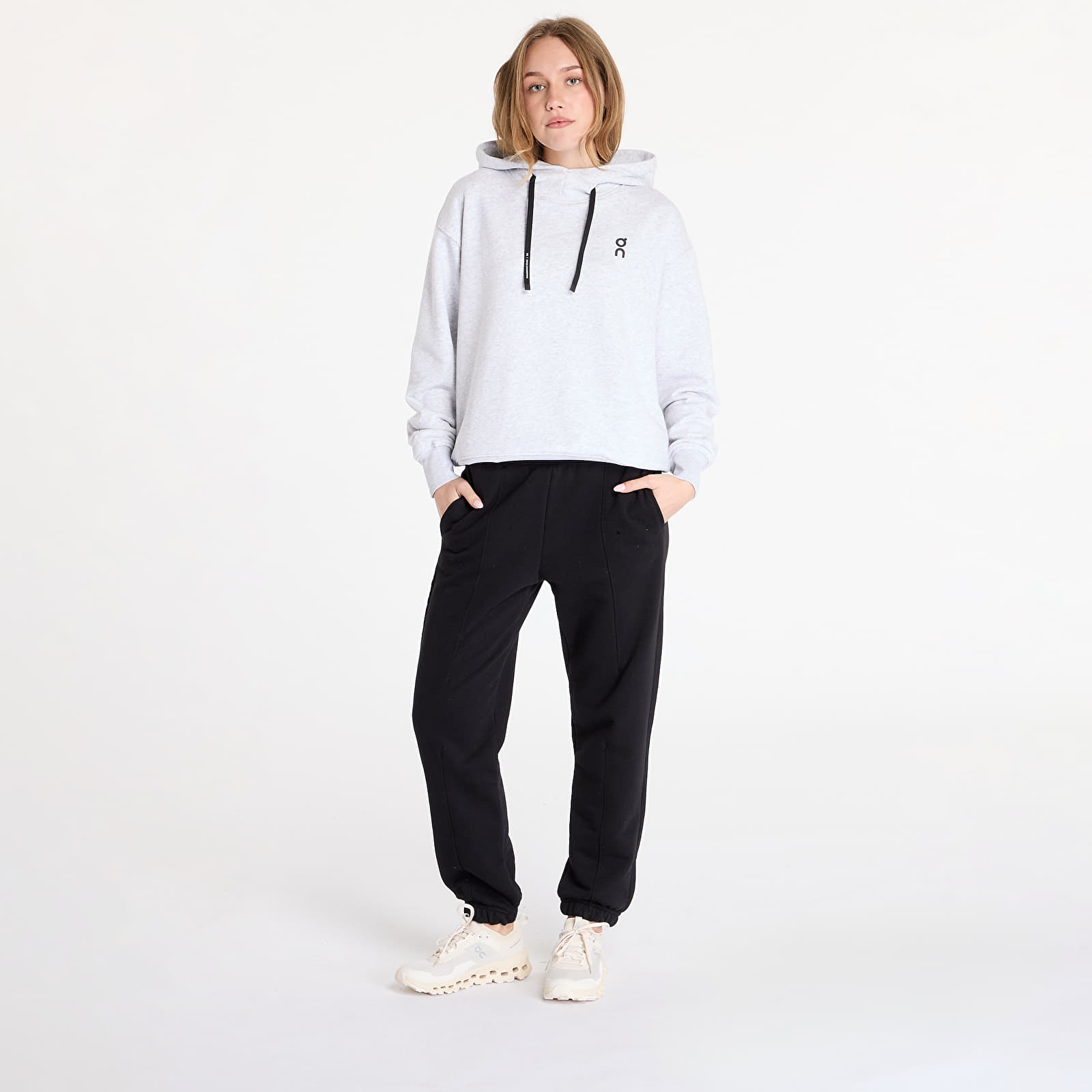 Bluzy damskie On Club Hoodie R.F.E.O Crater