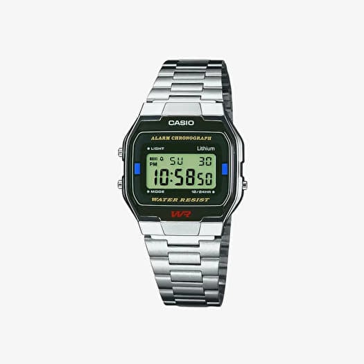 Titta på Casio A163WA-1QES Silver