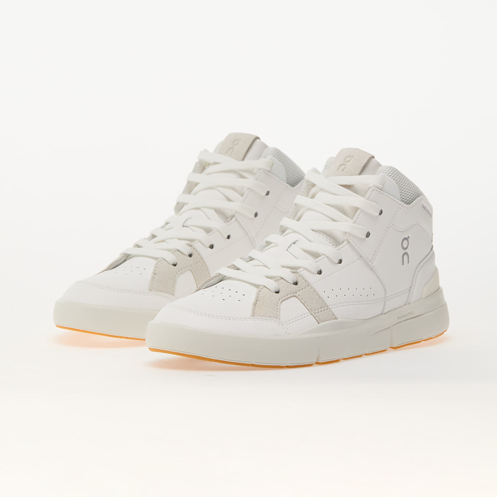 Sneakers und Schuhe für Frauen On W The Roger Clubhouse Mid White/ Sand