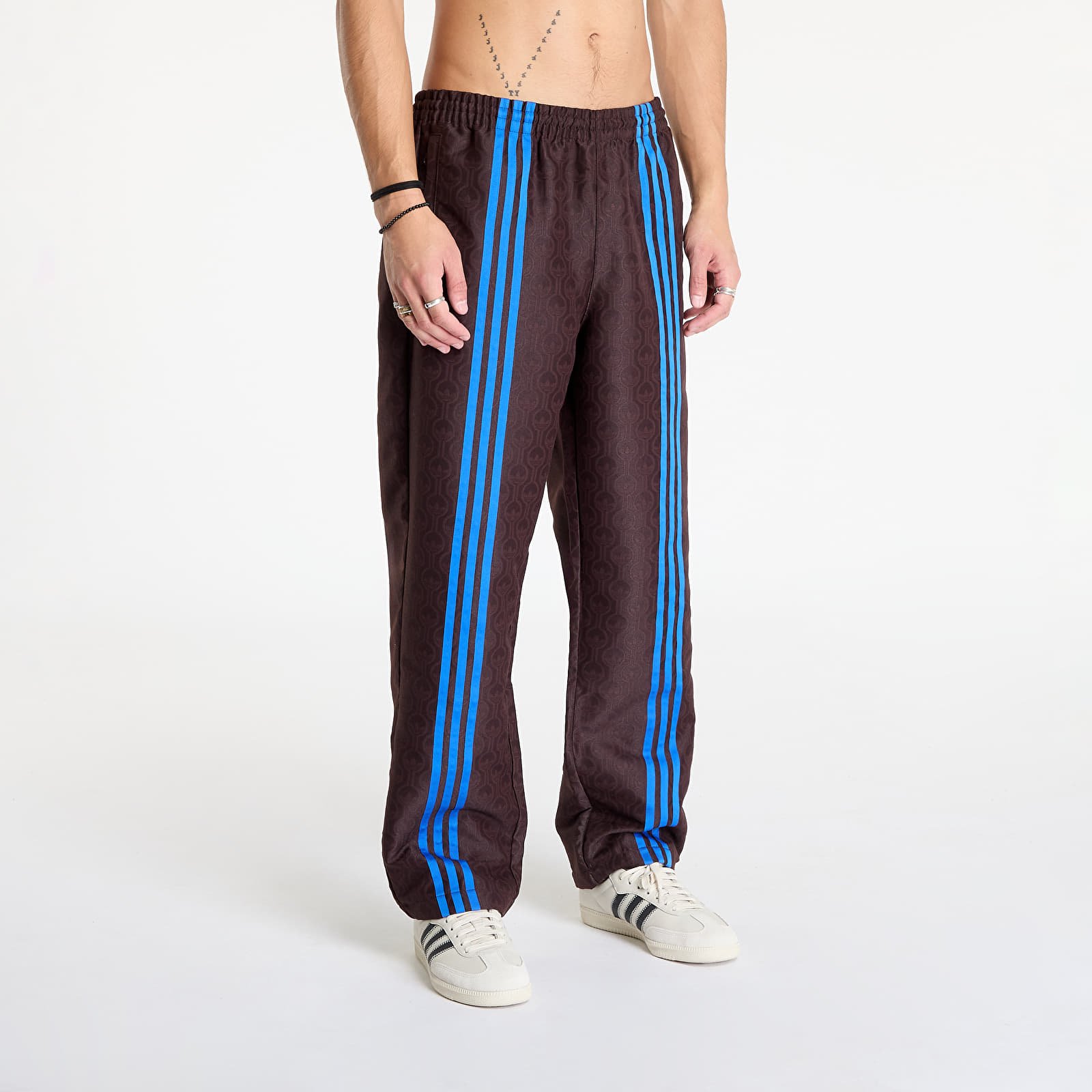 Hosen für Männer adidas Club Trackpants Shale Brown