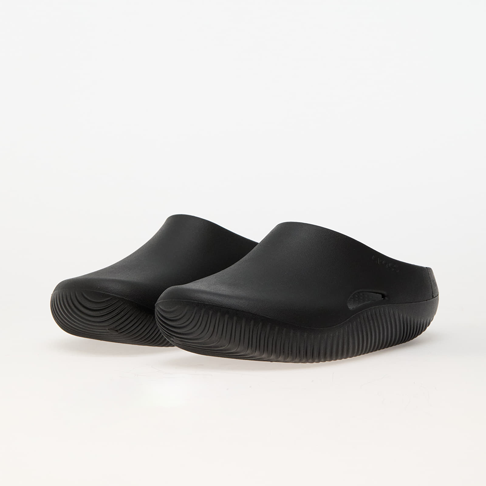 Meeste tossud ja kingad Crocs Mellow Clog Black