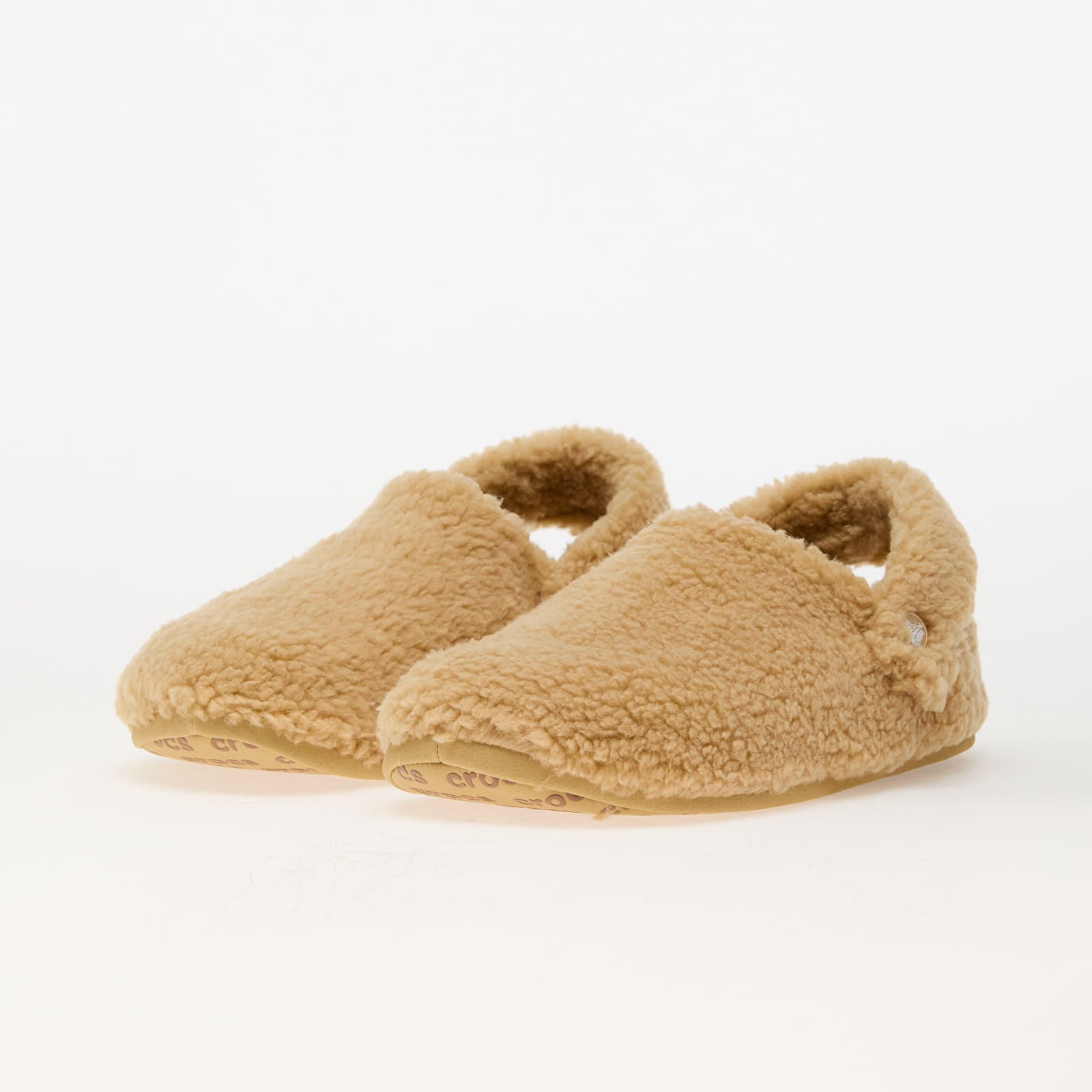 Men's sneakers and shoes Crocs Classic Cozzzy Slipper Wheat