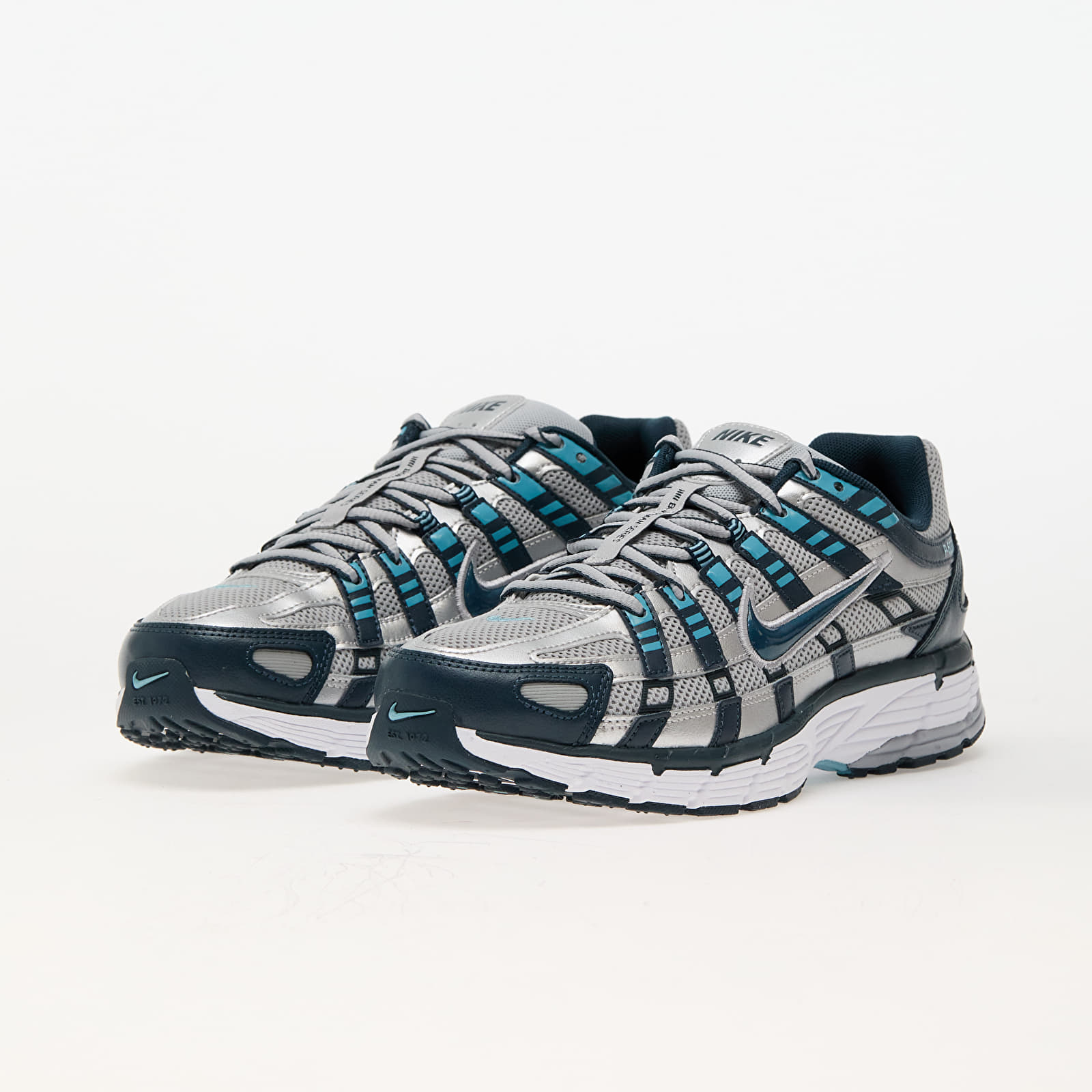 Zapatillas y zapatos de hombre Nike P-6000 Armory Navy/ Metallic Silver-Flt Silver
