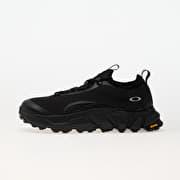 Men's sneakers and shoes Oakley Light Shield Triple Black