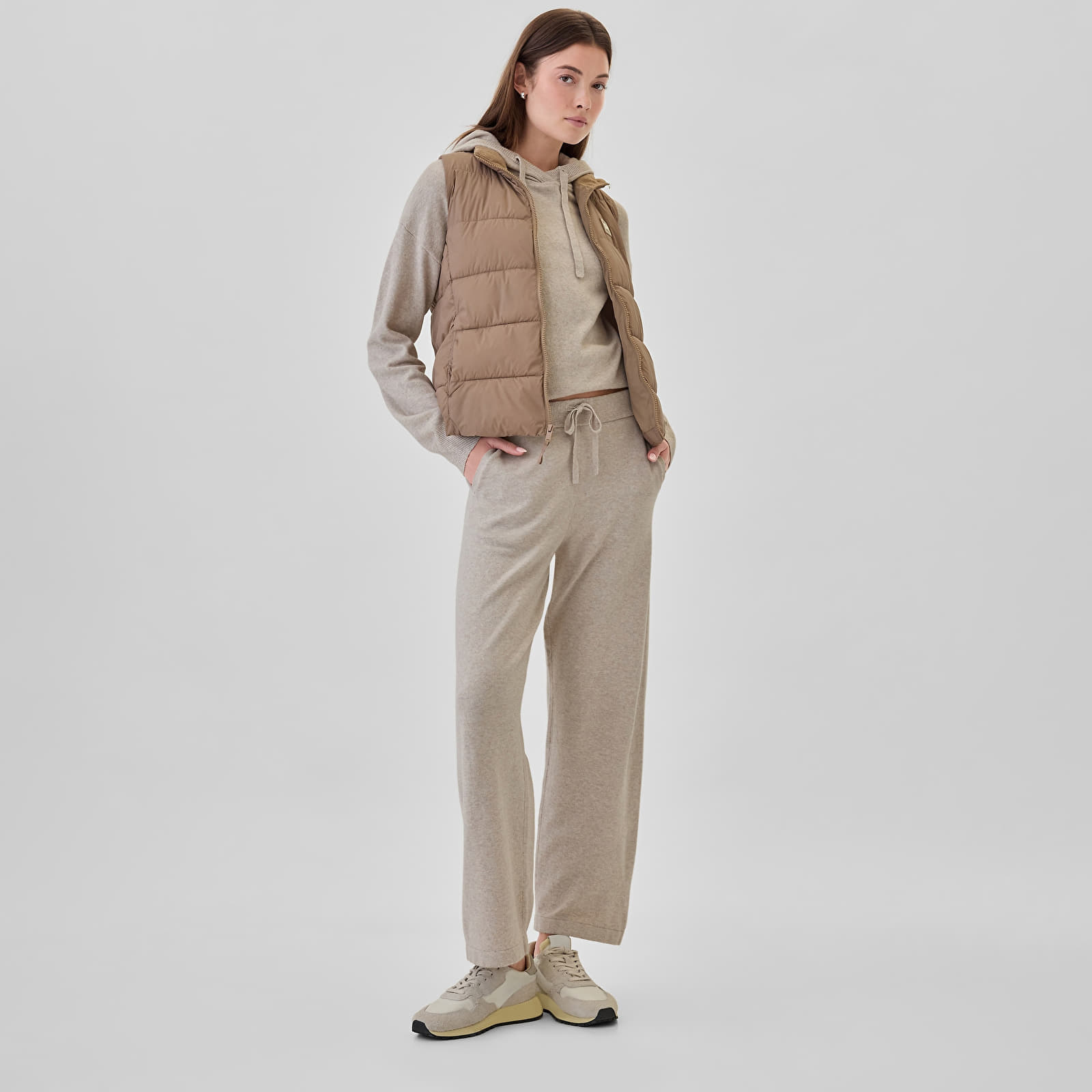 Women's cardigans GAP Logo Puffer Vest Warm Golden Brown