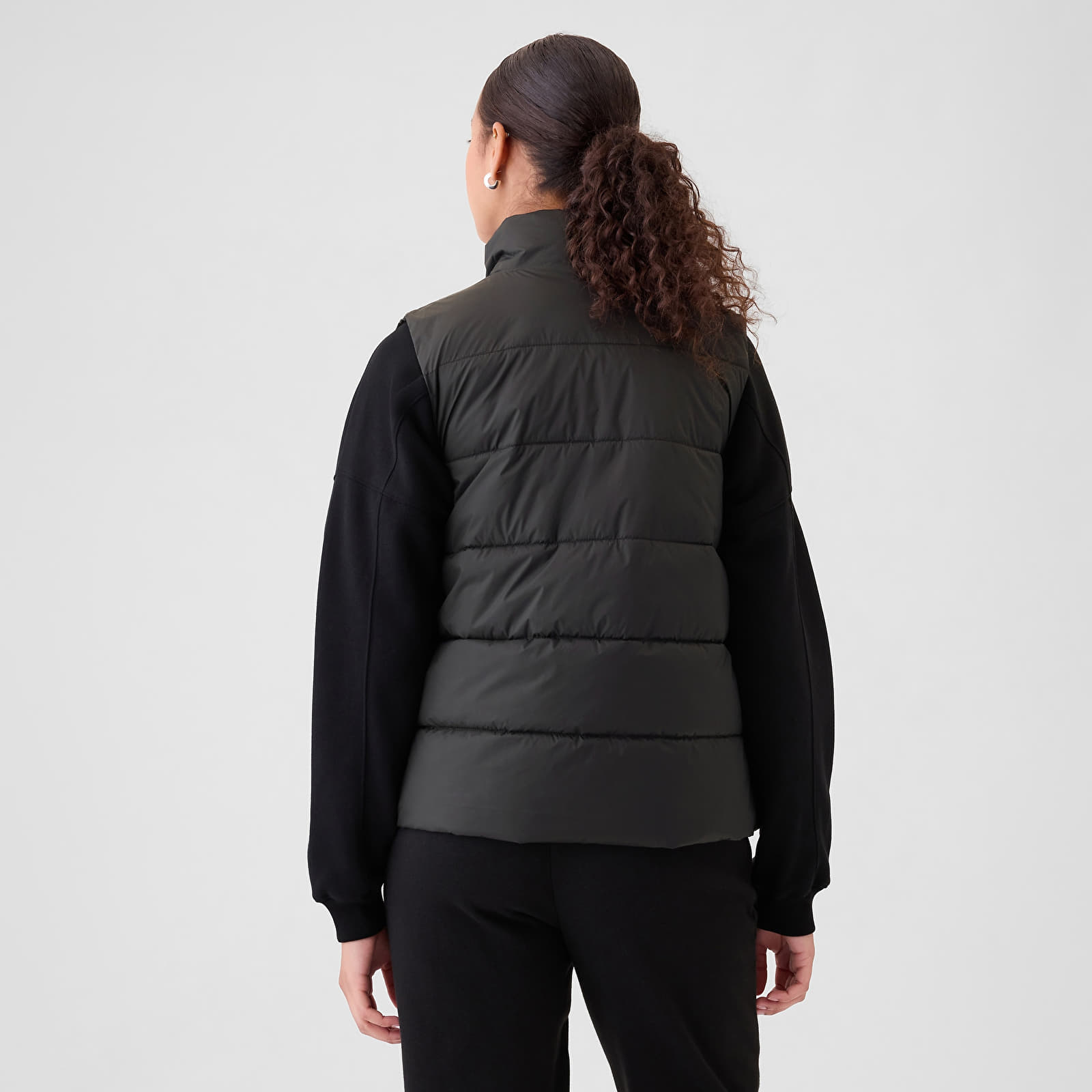 Chalecos de mujer GAP Logo Puffer Vest Black