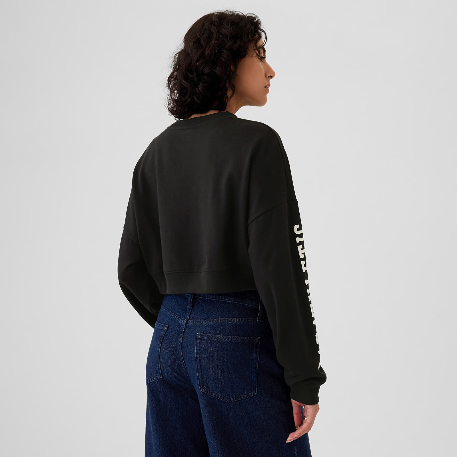 Sudaderas de mujer GAP Crop Sweatshirt True Black