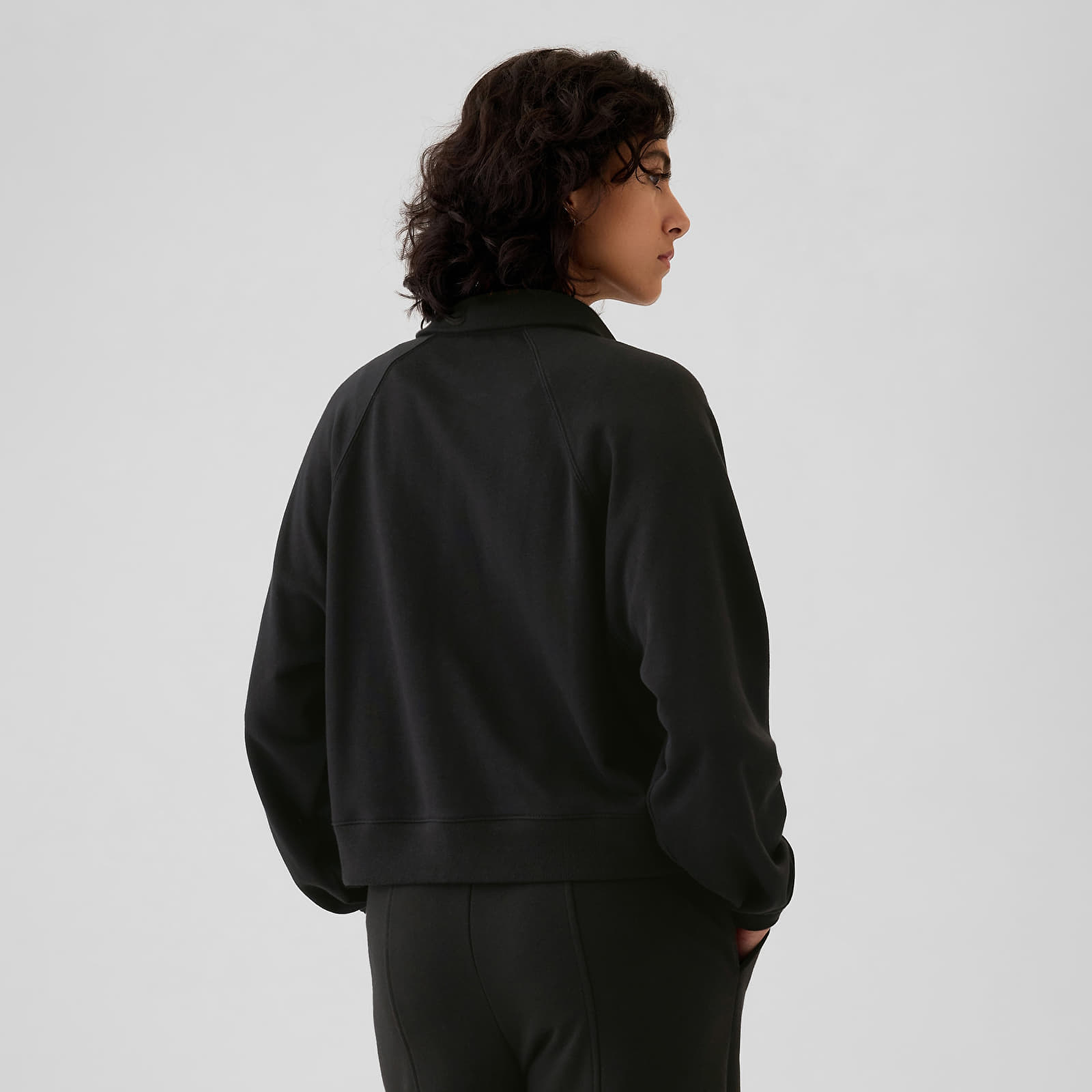 Sudaderas de mujer GAP Logo  Quarter Zip True Black