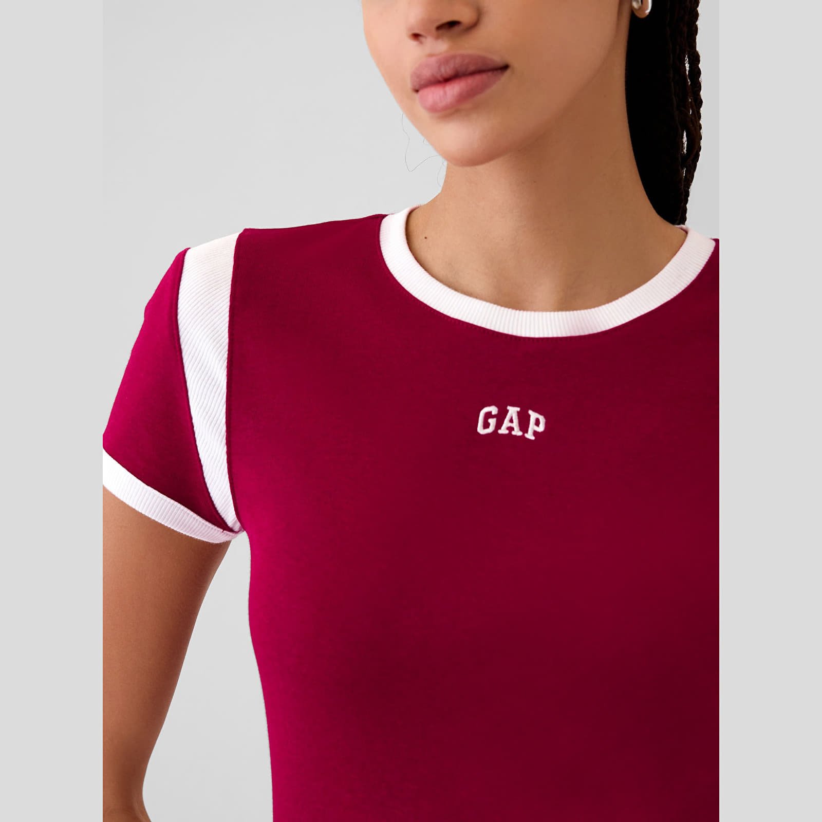 Camisetas de mujer GAP Shortsleeve Logo Tee Beet Red
