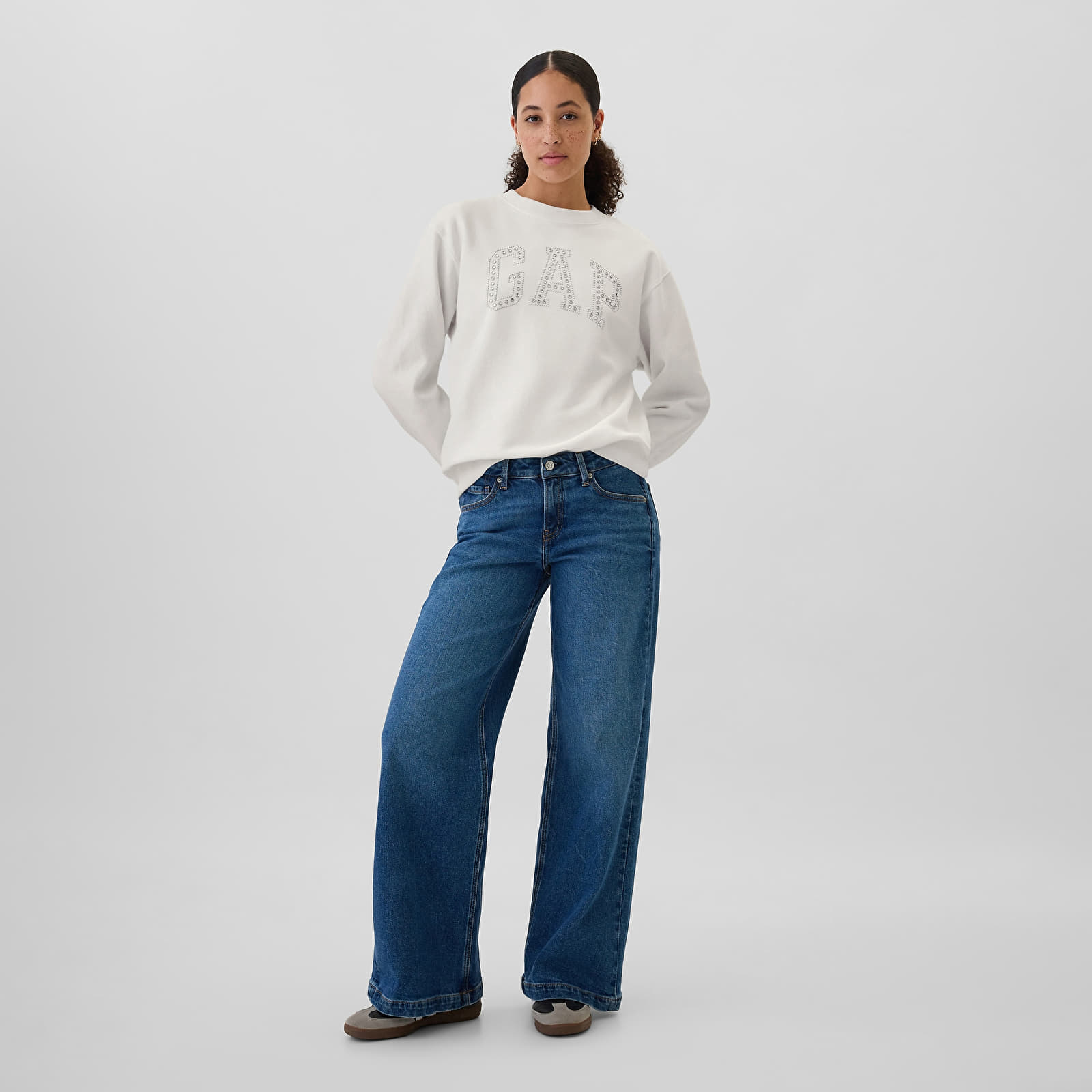 Bluzy damskie GAP Logo Crew White Rhinestone