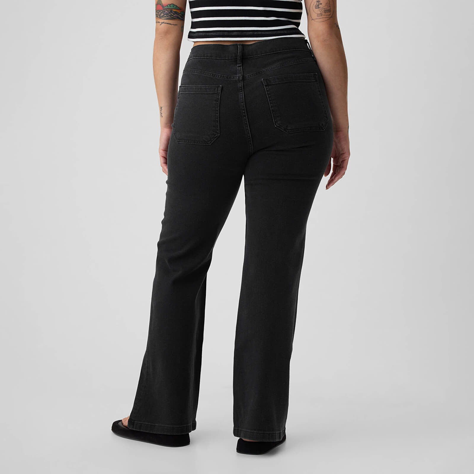 Jeans för kvinnor GAP Denim Pants Flare Basic Black