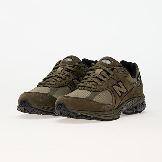 靴 New Balance 2002R \"Forest Green\" New Balance 2002R スニーカー | グリーン | FARFETCH JP