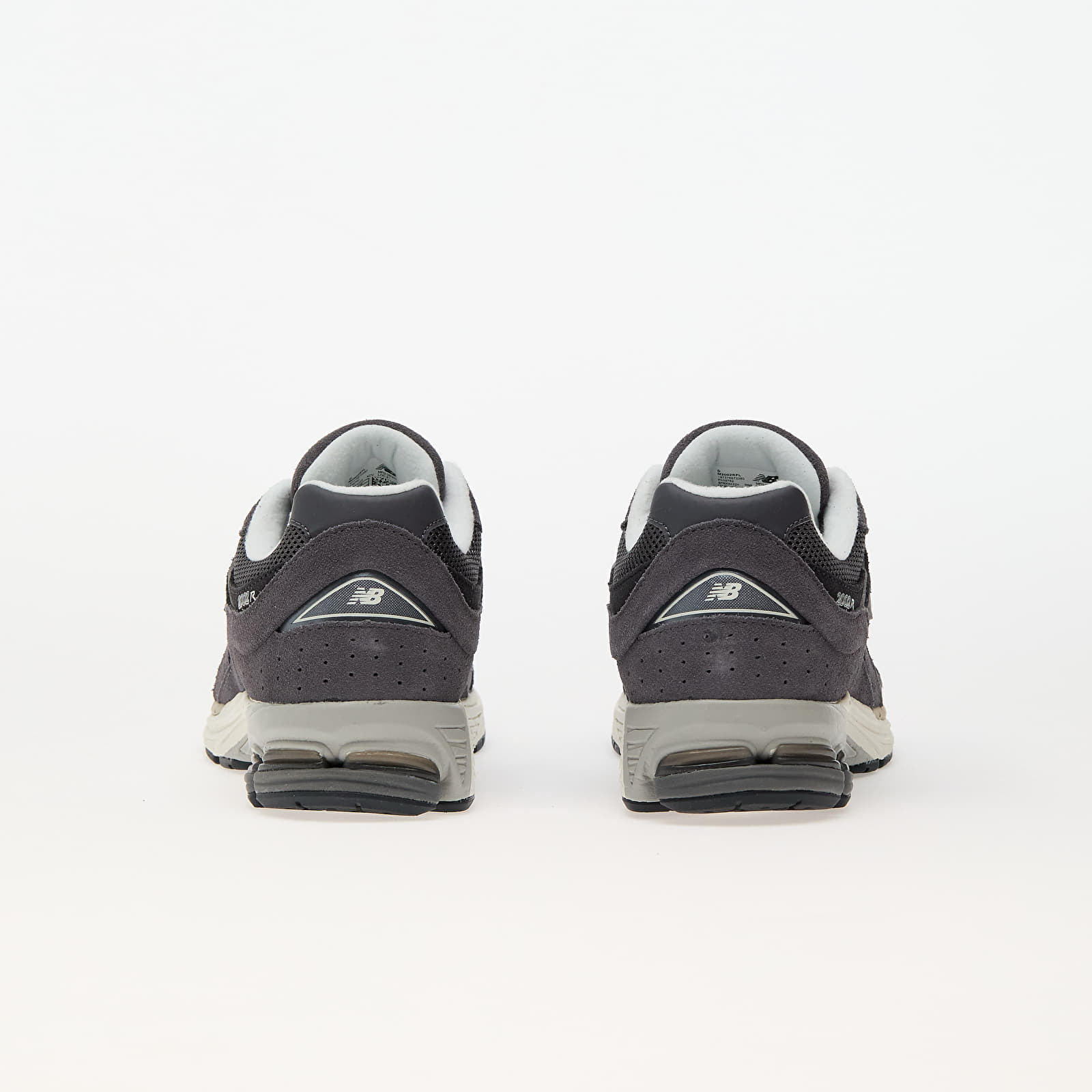 Men's sneakers and shoes New Balance 2002R Grey