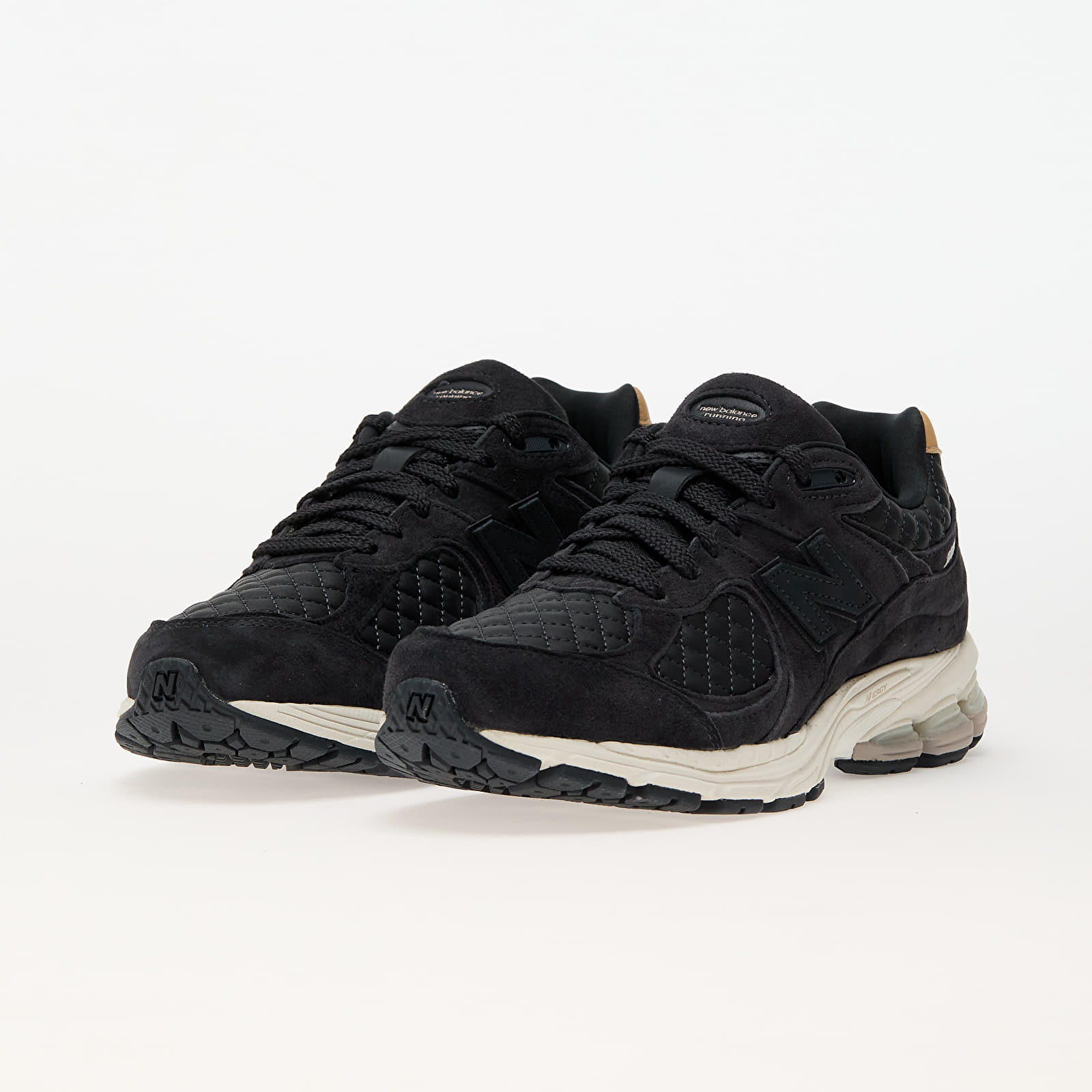 Baskets et chaussures pour hommes New Balance 2002R Phantom