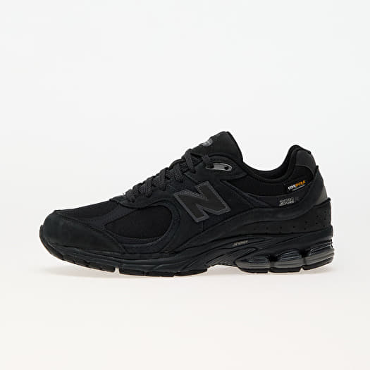 Black reflective new balance store