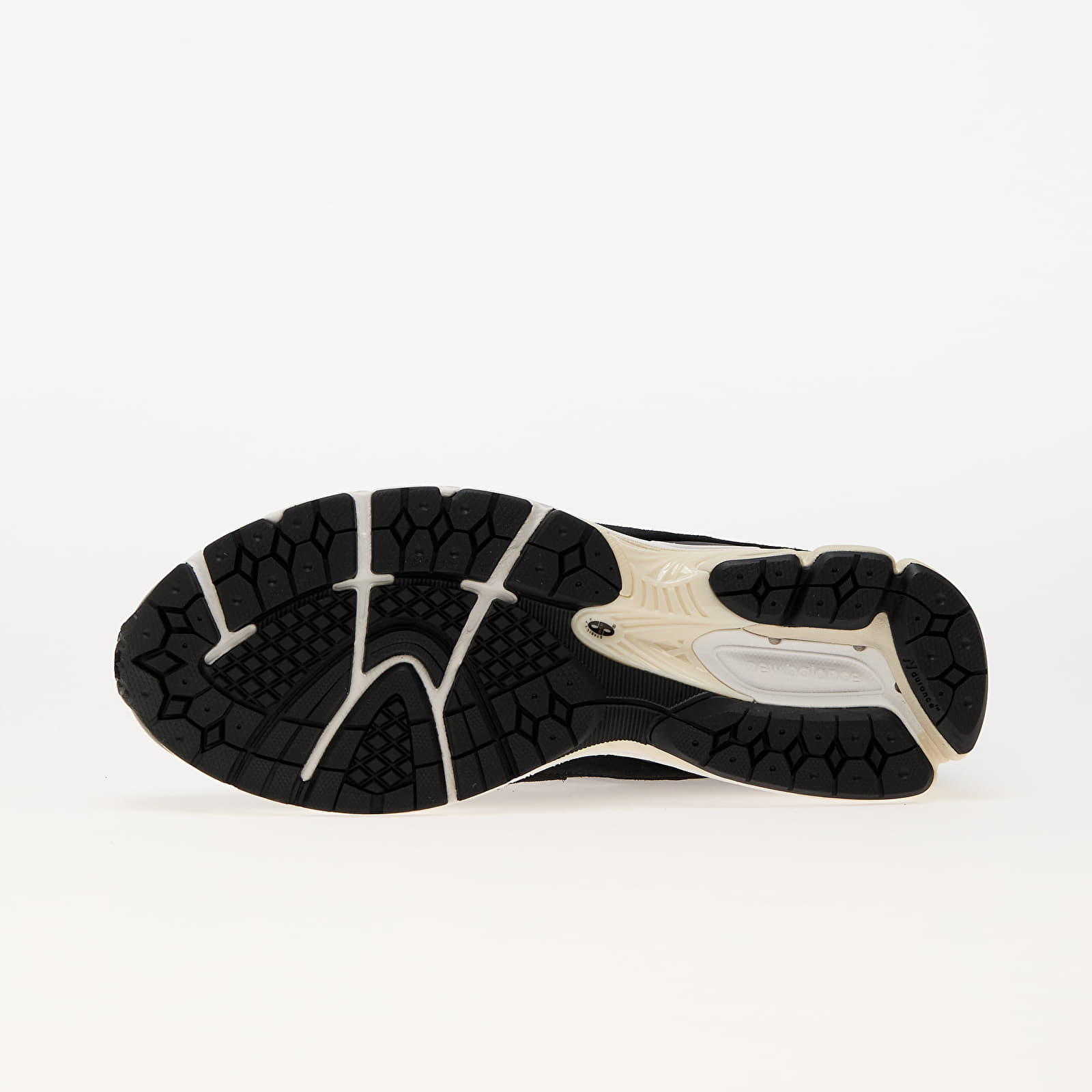 Scarpe uomo New Balance 2002R Black