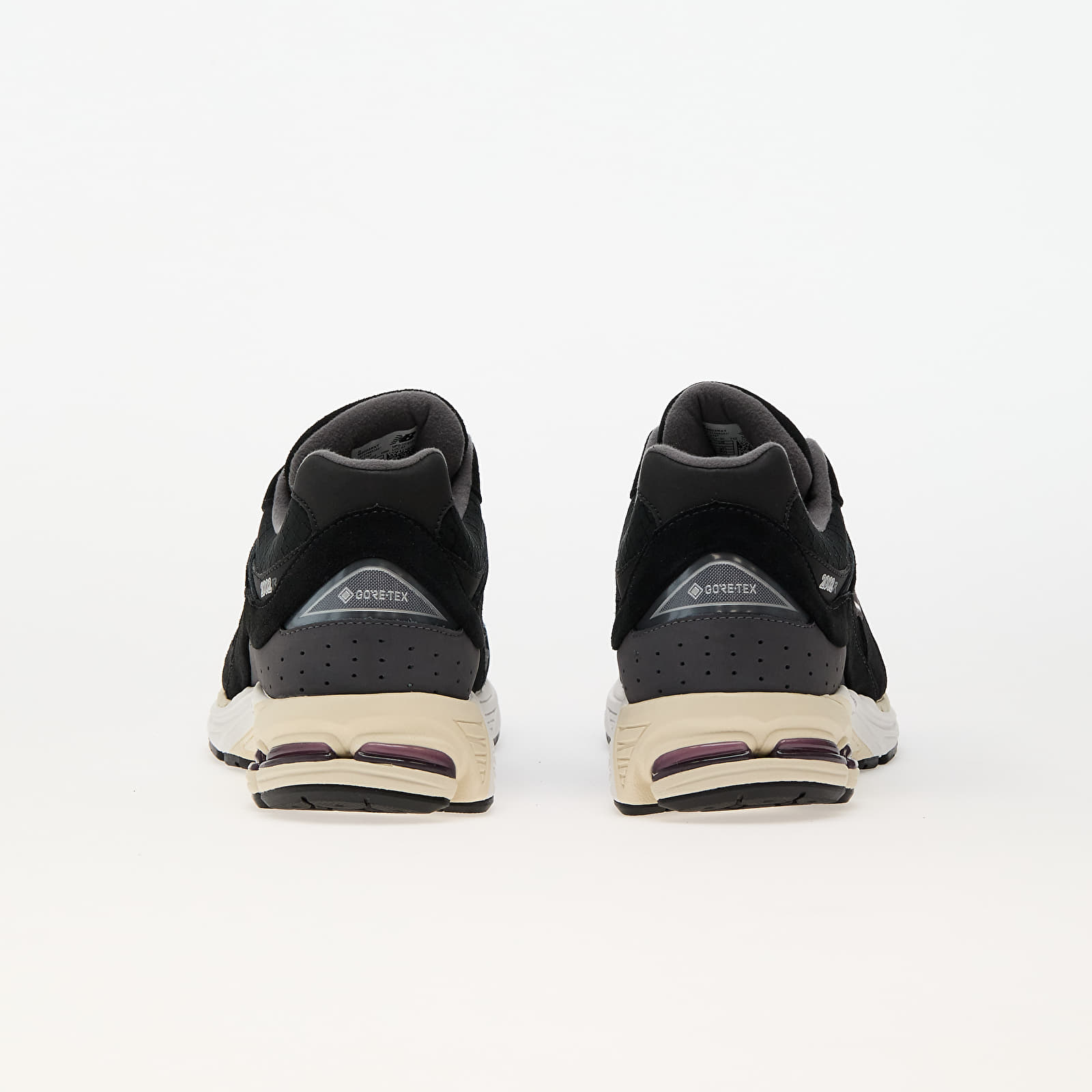 Scarpe uomo New Balance 2002R Black