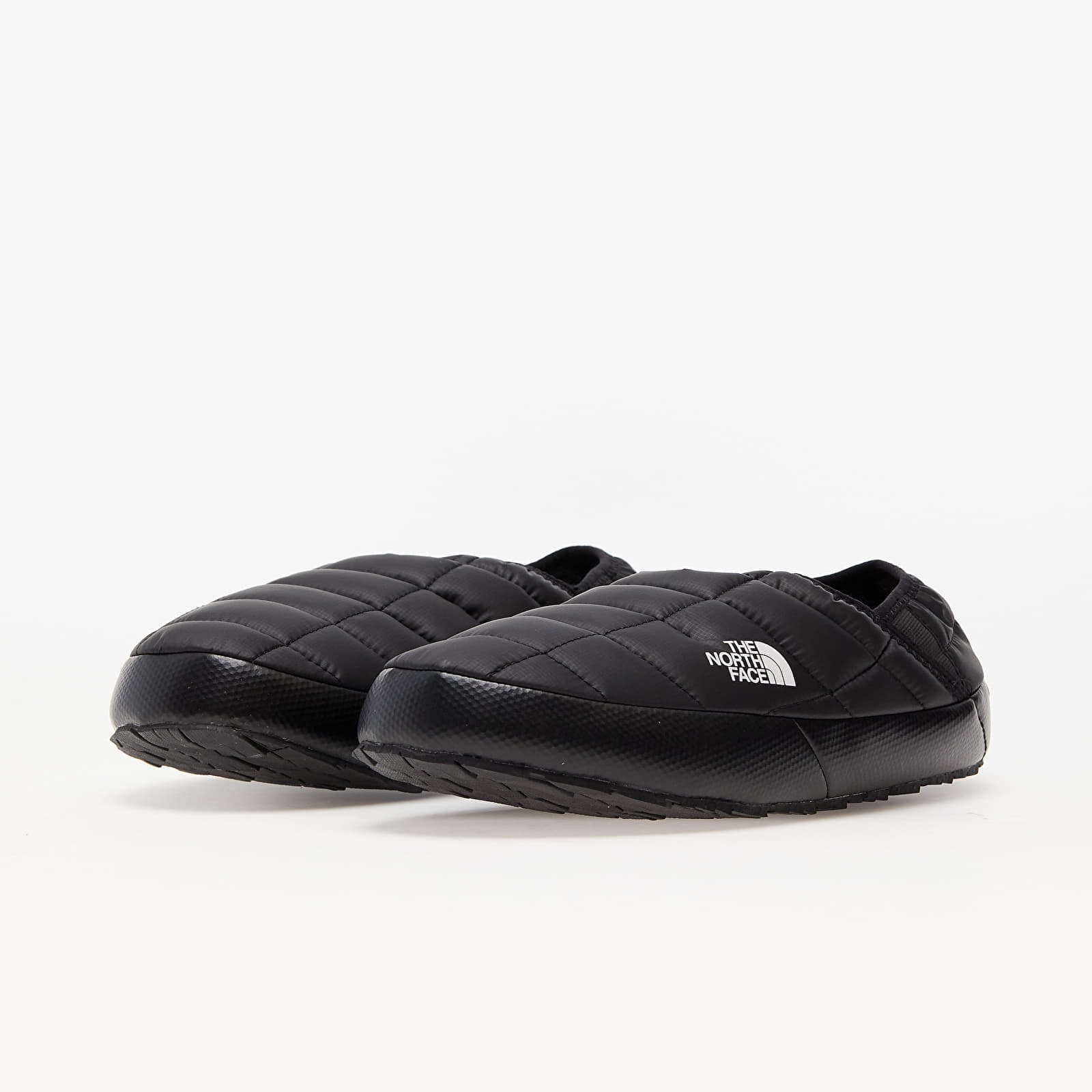 Women's sneakers and shoes The North Face W Thermoball Traction Mule V Tnf Black/ Tnf Black