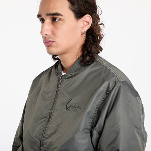 Bomber jacket small hotsell