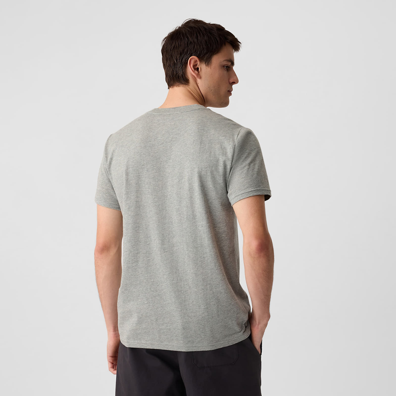 Camisetas hombre GAP Logo Pocket Tee Grey Heather