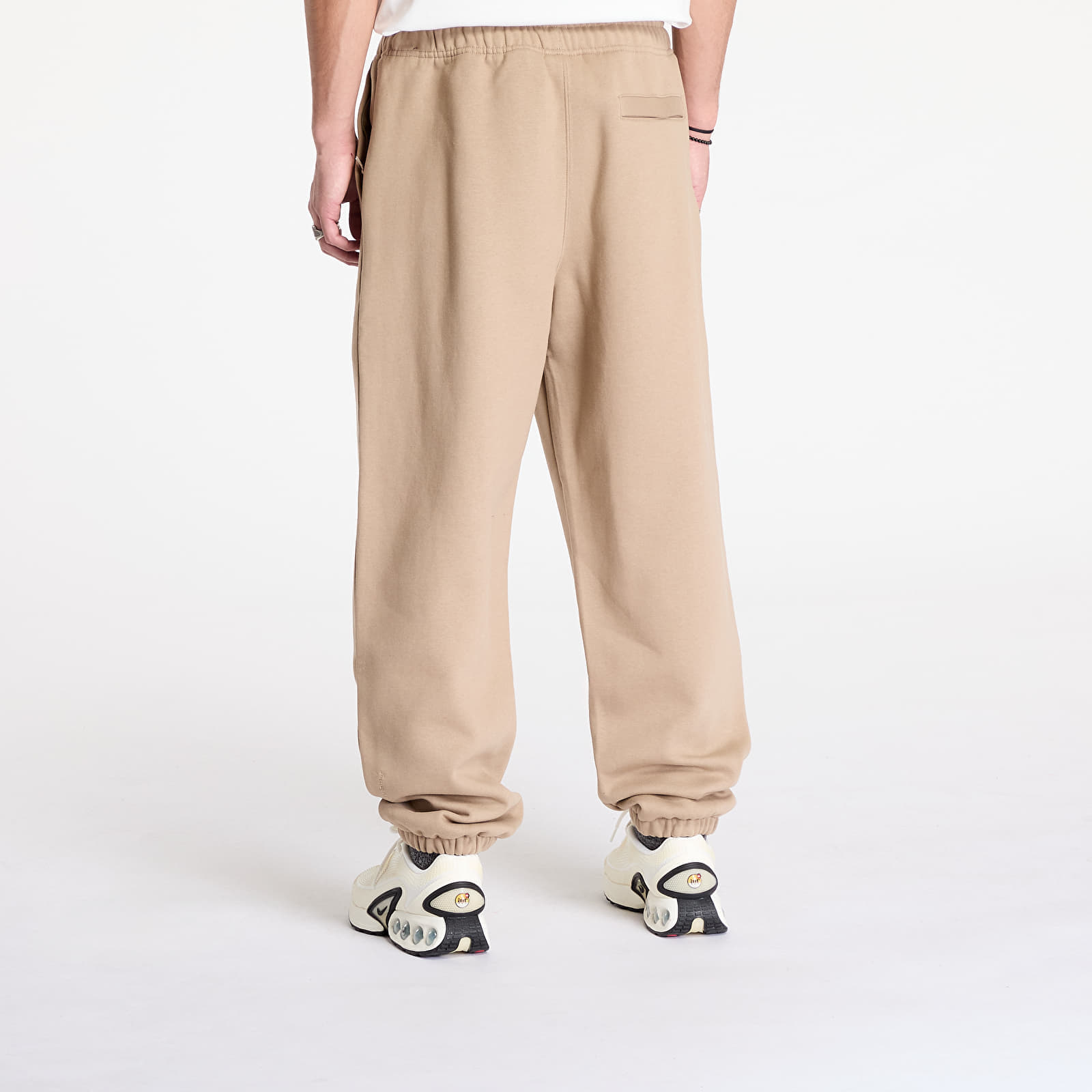 Jogginghosen Nike ACG Therma-FIT Repel Tuff Fleece Lungs Pants Khaki/ Lt Iron Ore/ Summit White