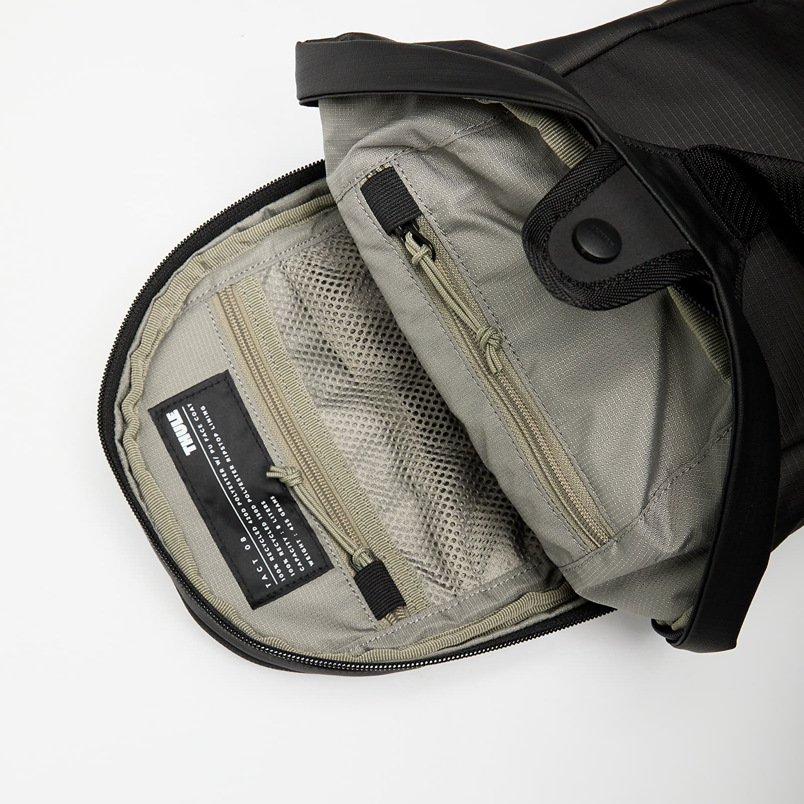 Shoulder bags Thule Tact Sling 8 l Black