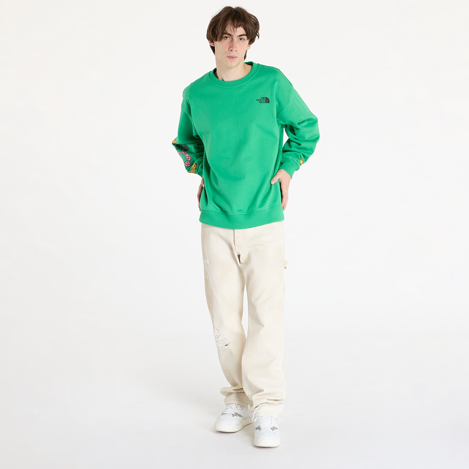 Men's sweatshirts The North Face x Yinka Ilori Graphic Crew Sweatshirt UNISEX Optic Emerald
