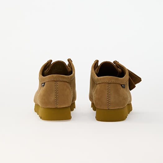Men s sneakers and shoes Clarks Originals Wallabee GTX Oakmoss Nubuck Queens