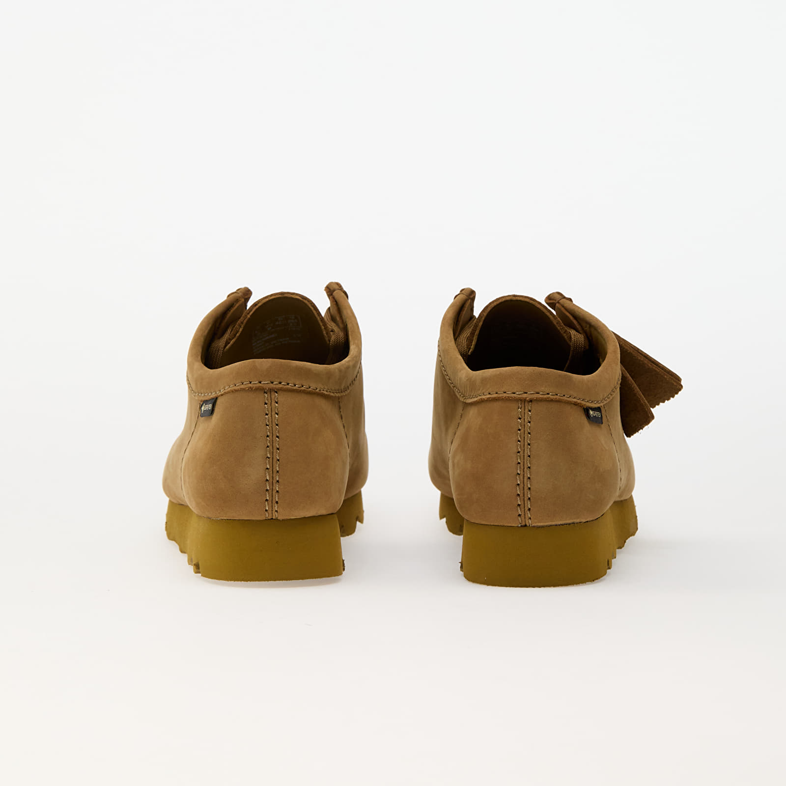 Men's sneakers and shoes Clarks Originals Wallabee GTX Oakmoss Nubuck