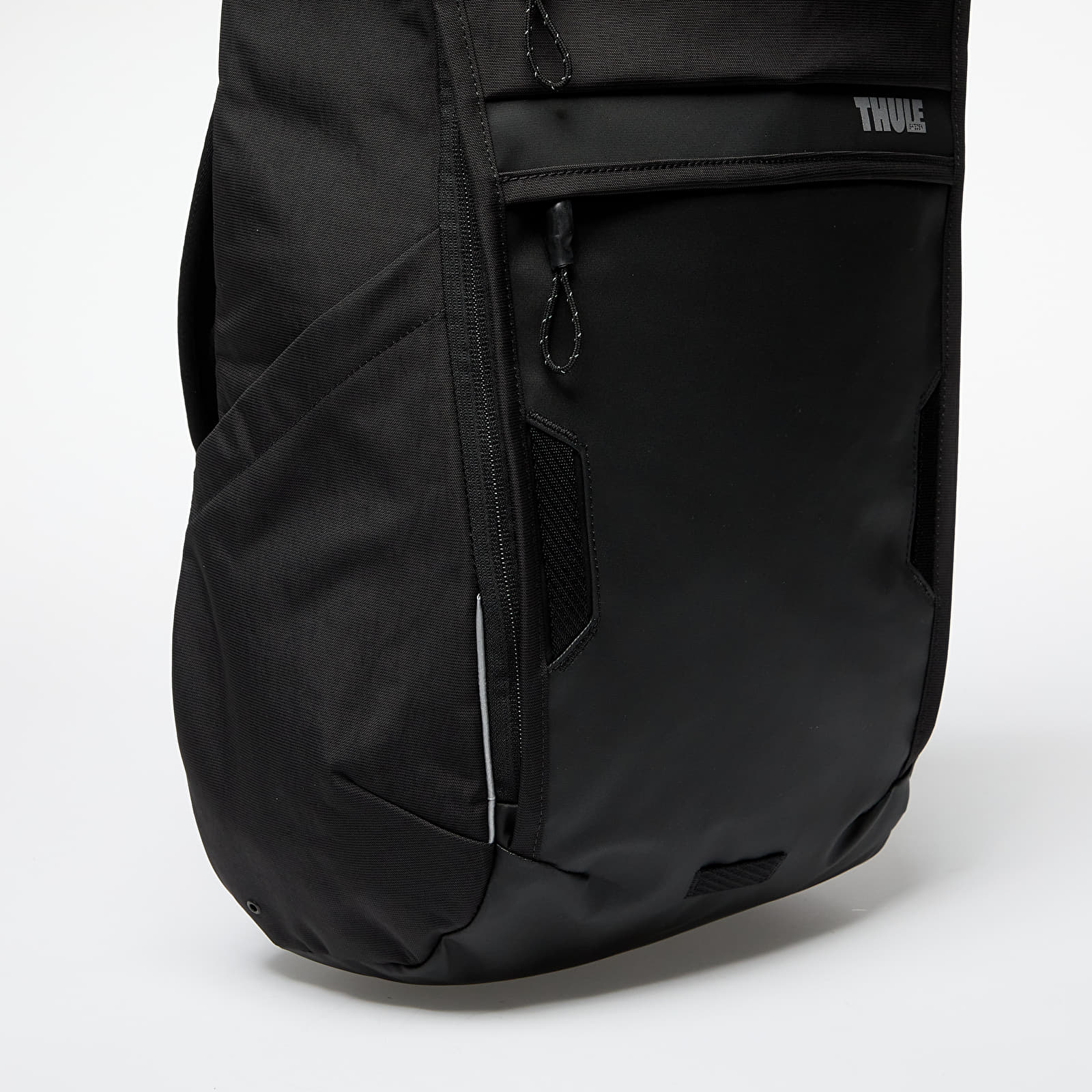 Mochilas para hombres Thule Paramount Commuter Backpack 18 l Black