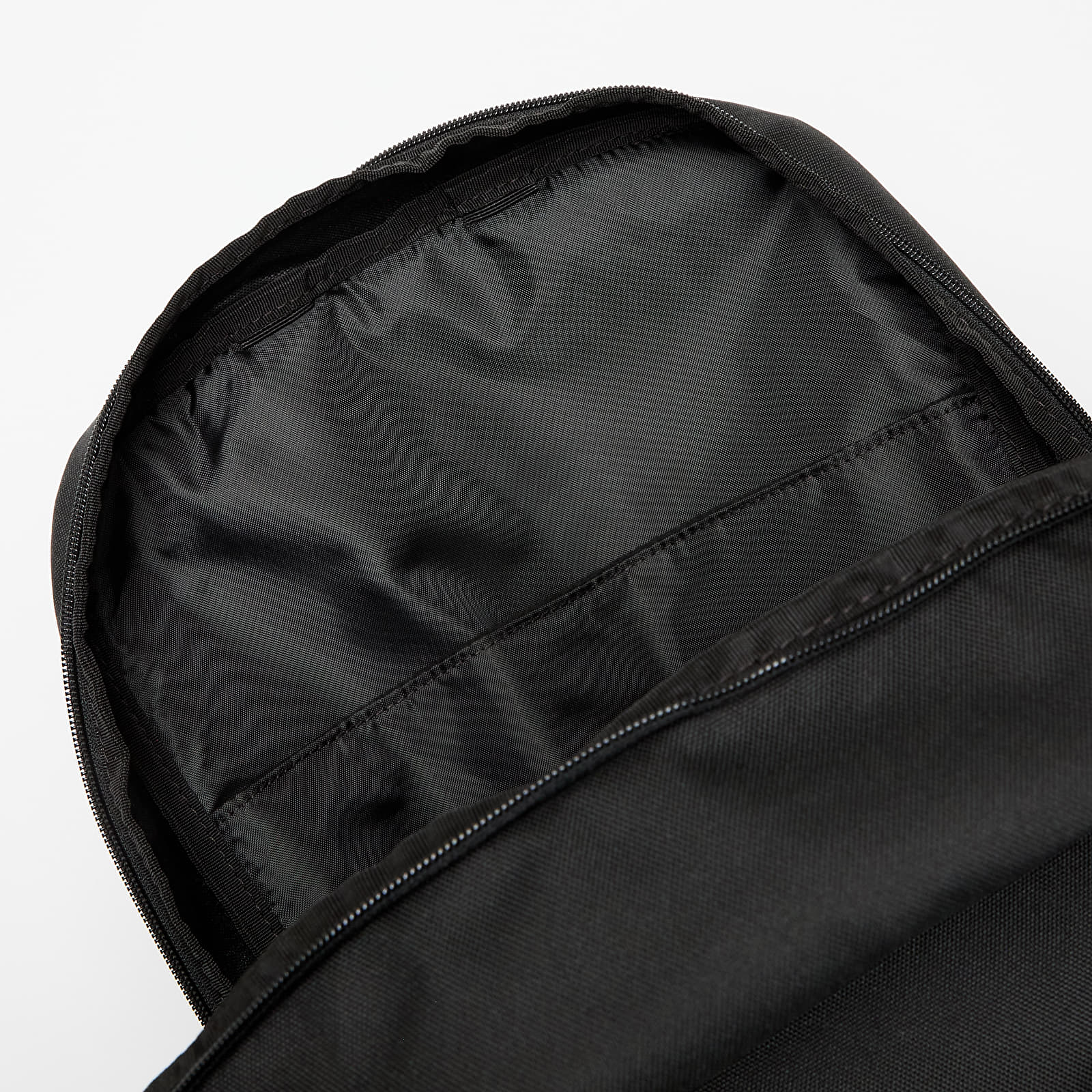 Mochilas para hombres Under Armour Triumph Campus Backpack Black/ Black/ White