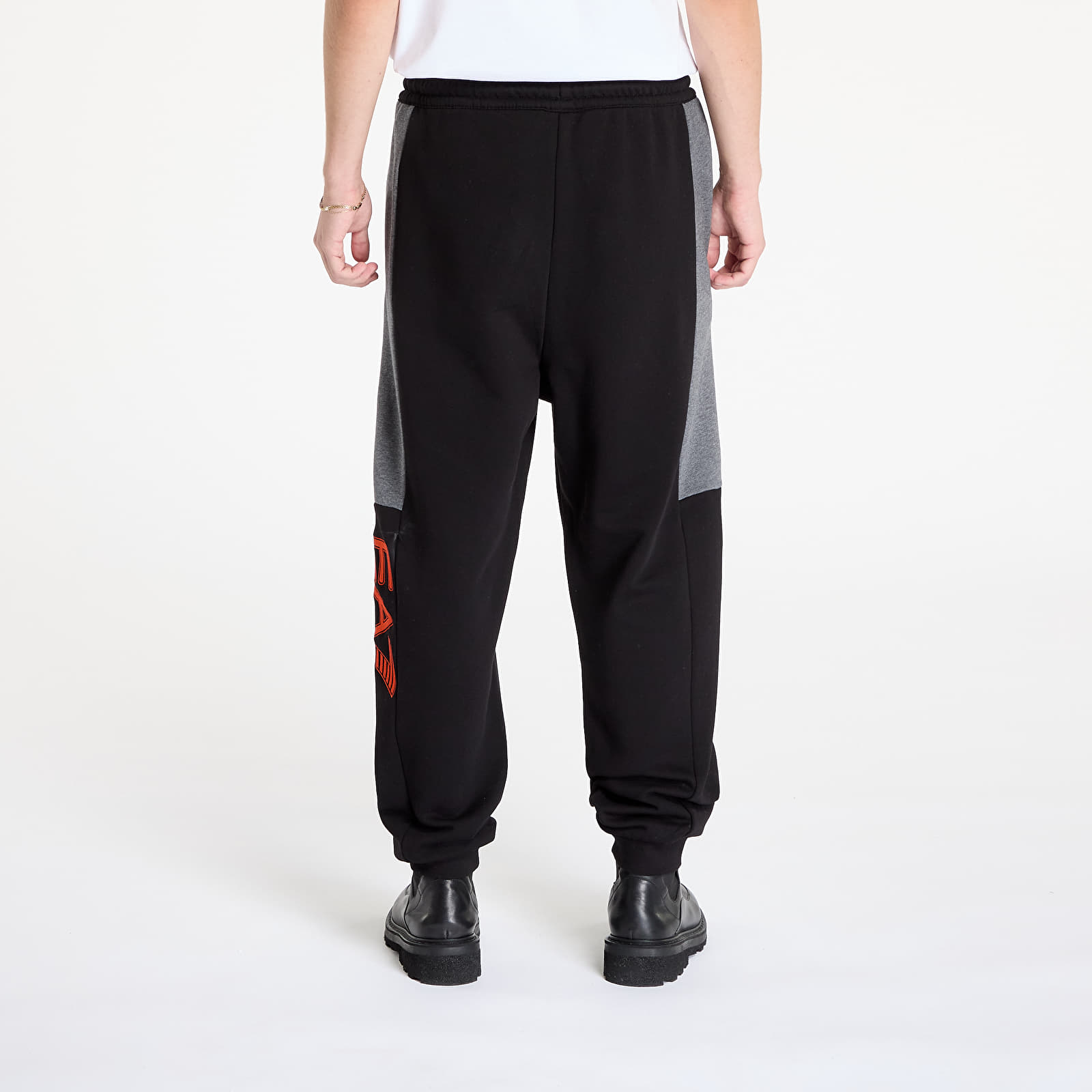 Spodnie dresowe EA7 Emporio Armani Trouser Black