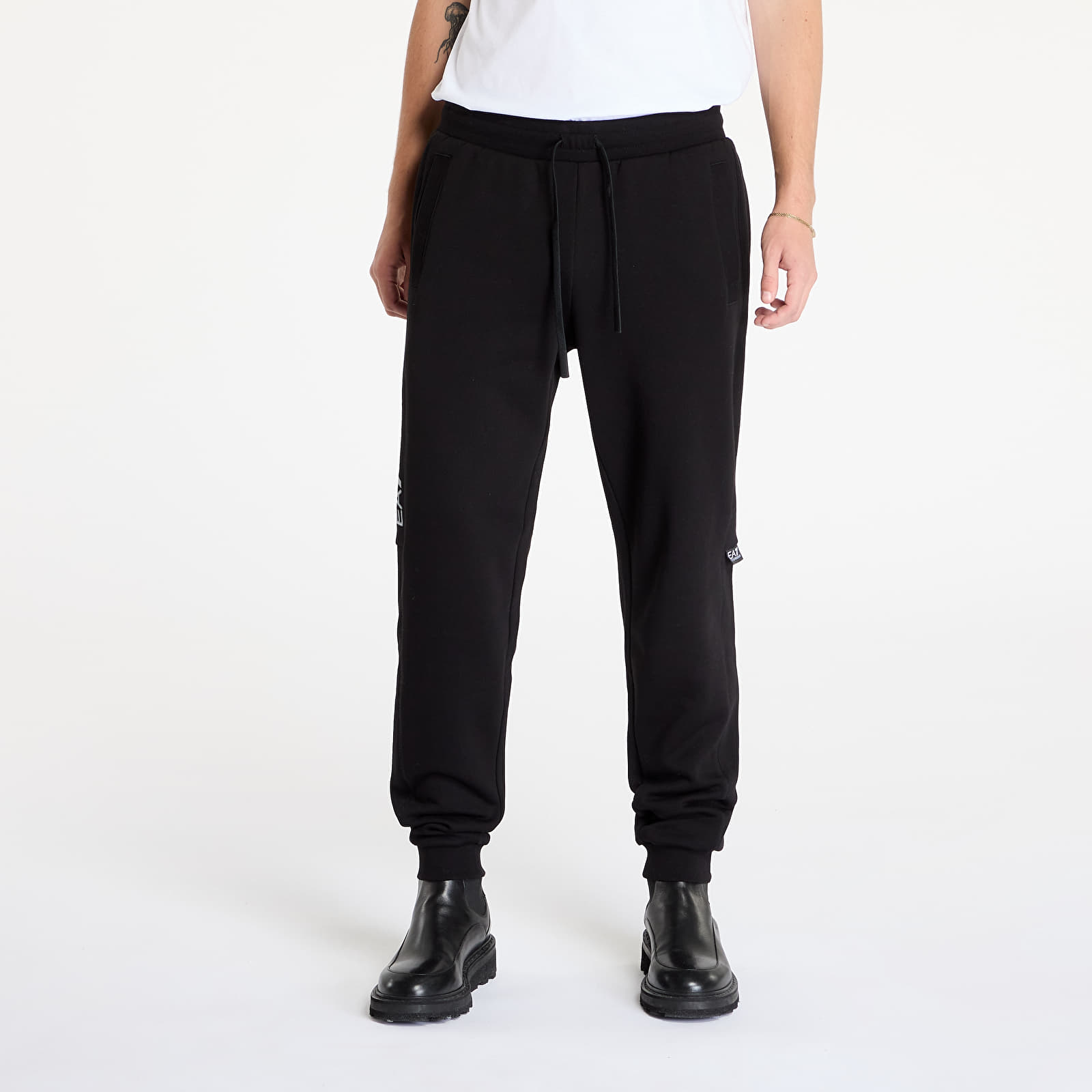 Spodnie dresowe EA7 Emporio Armani Trouser Black