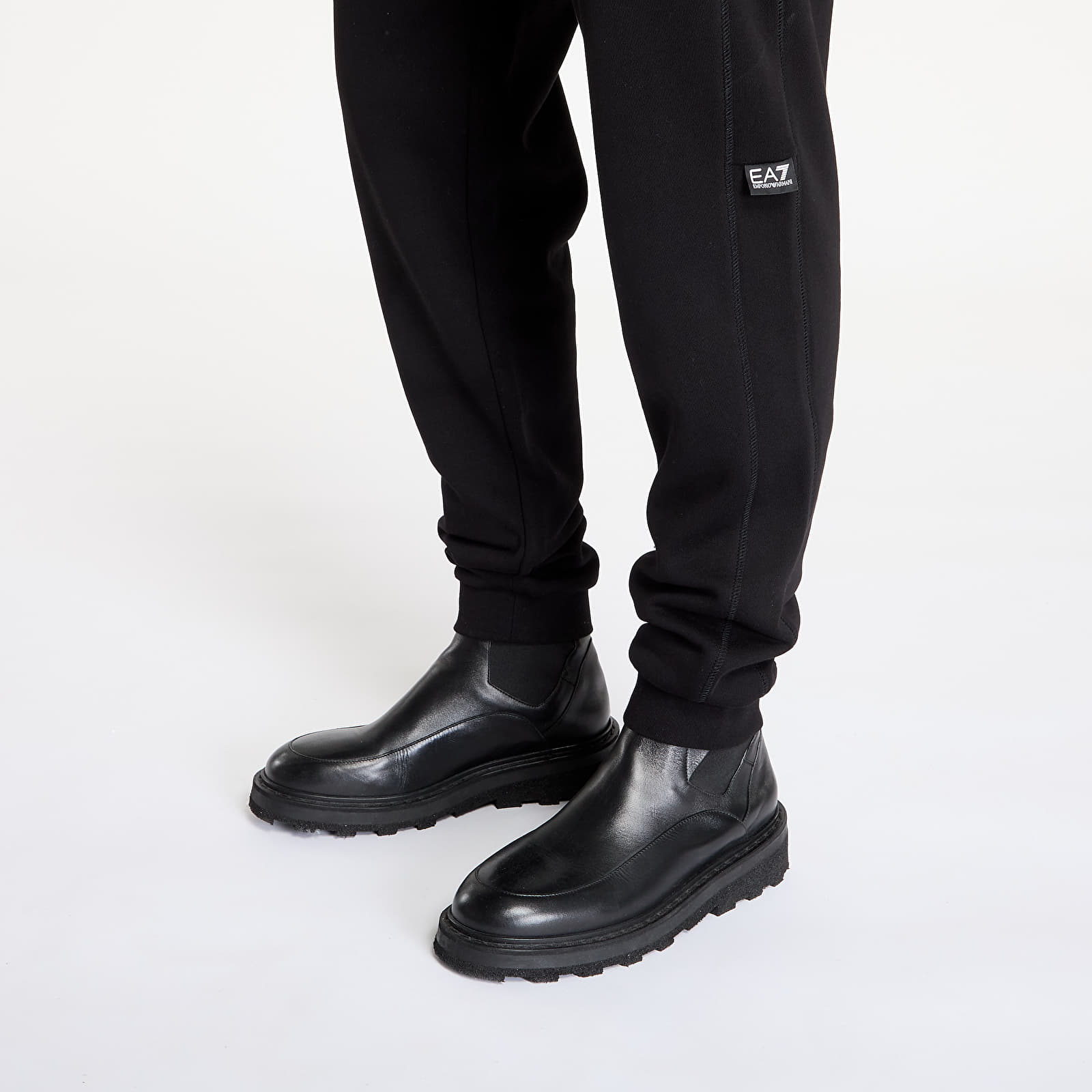 Spodnie dresowe EA7 Emporio Armani Trouser Black