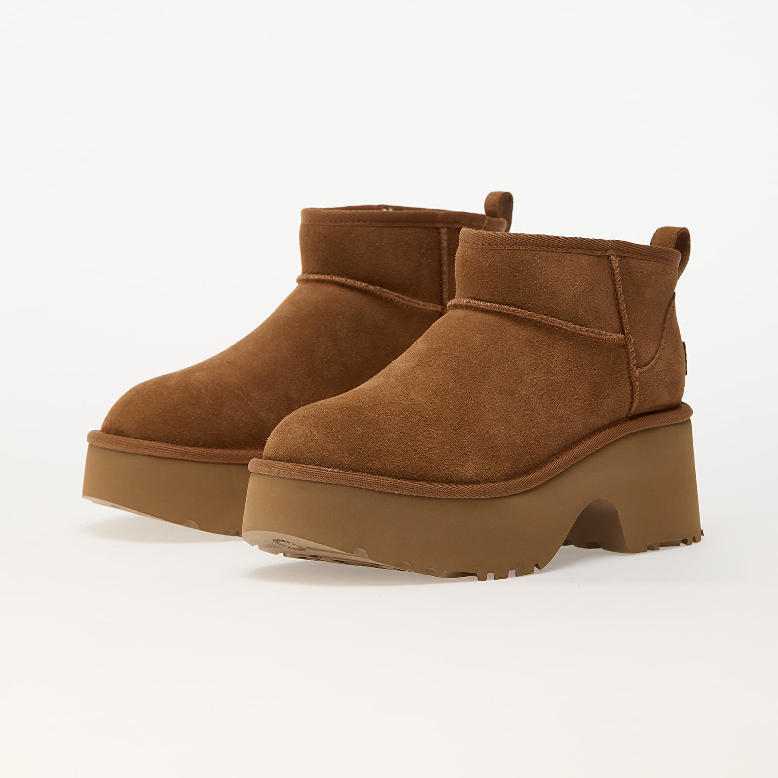 Shoes UGG W Classic Ultra Mini New Heights Chestnut