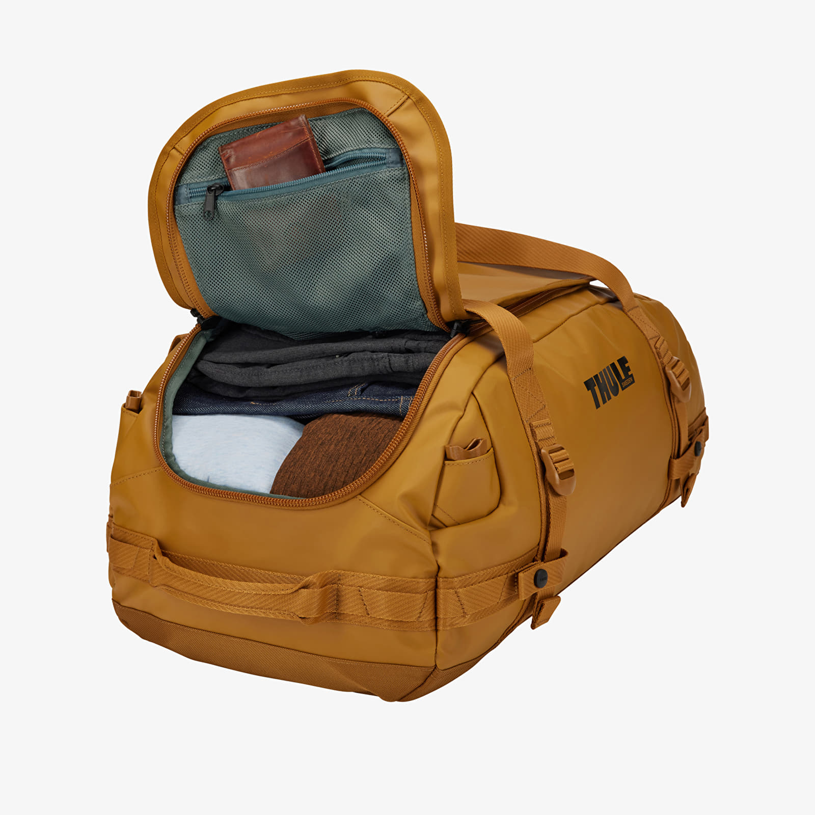 Duffle bag Thule Chasm Sport Bag 40 l Golden Brown