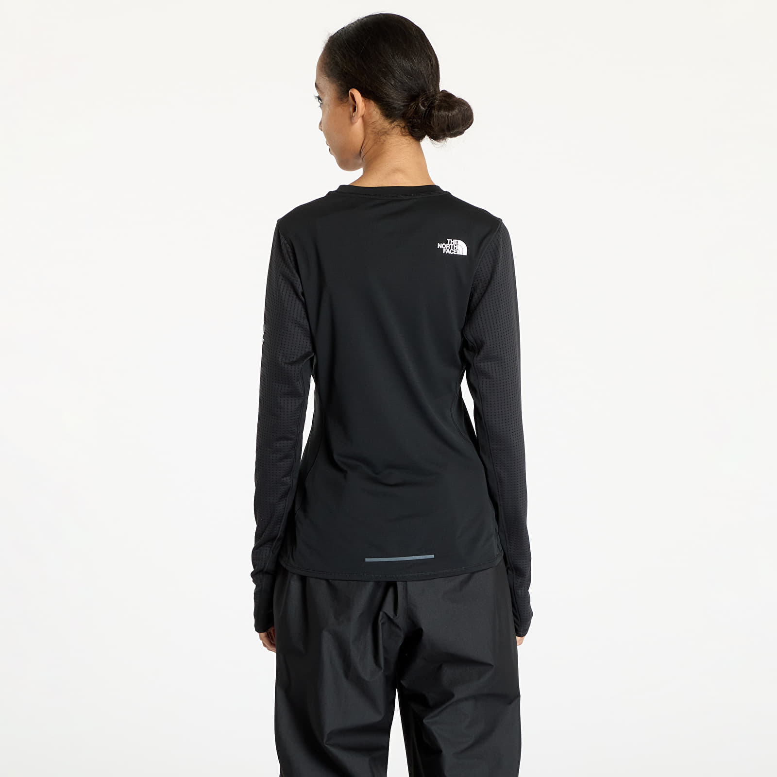 Ženske majice The North Face Altimetro Light Crew T-Shirt TNF Black